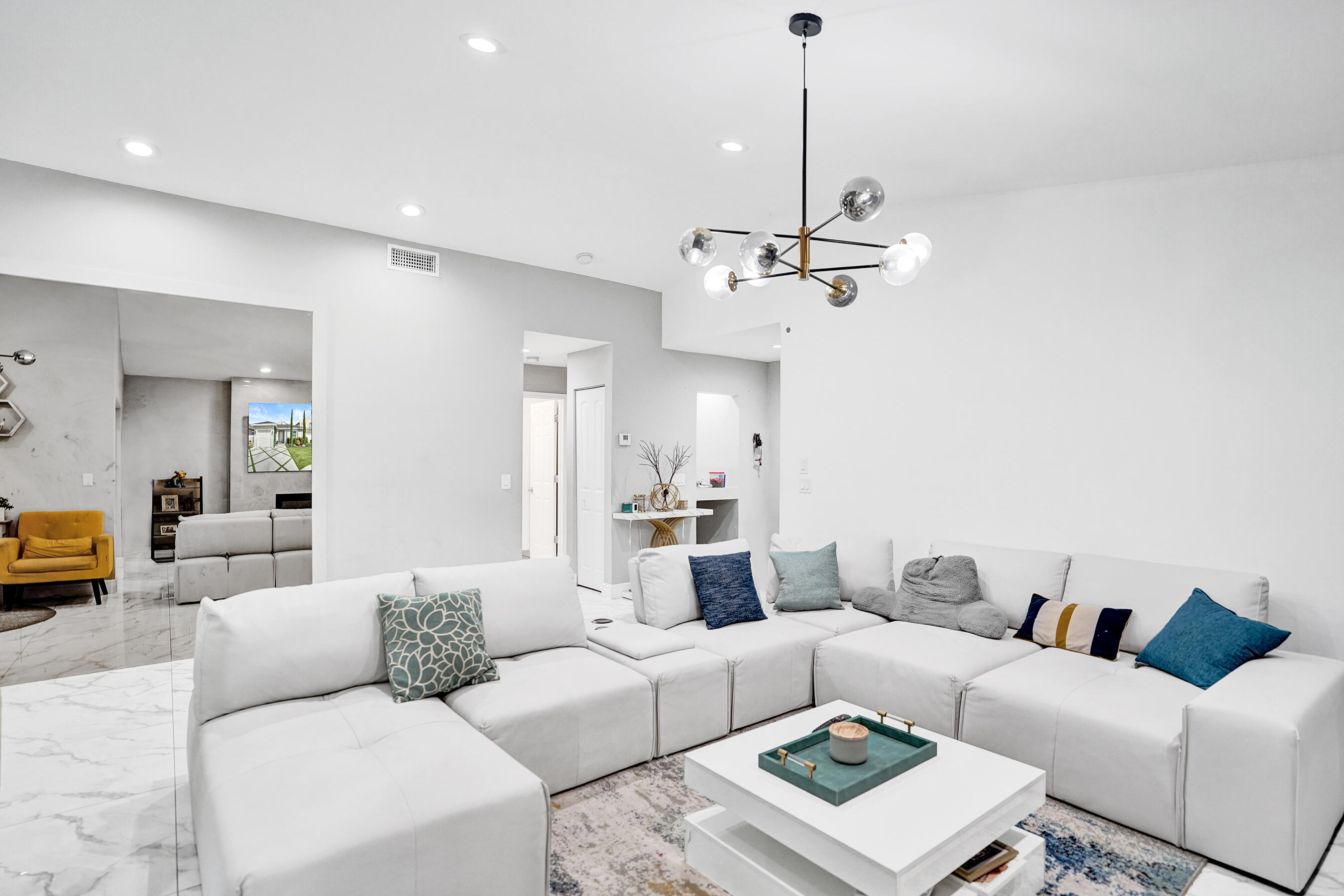 372 W Riverbend #372, Sunrise FL 33326