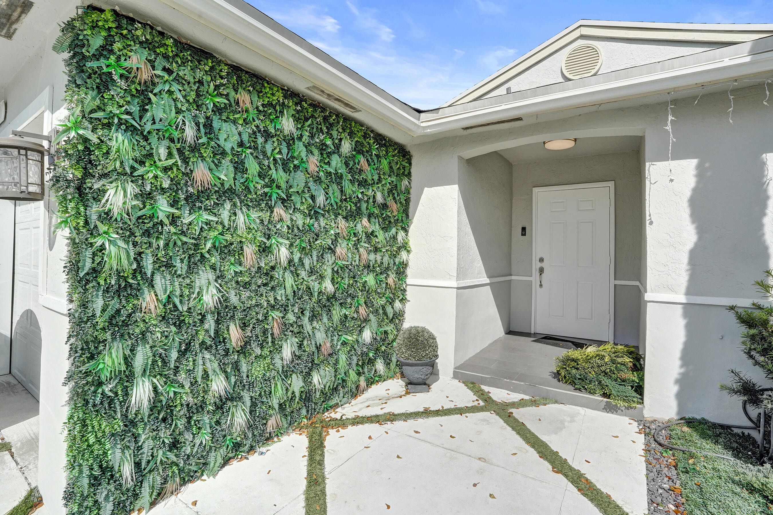 372 W Riverbend #372, Sunrise FL 33326