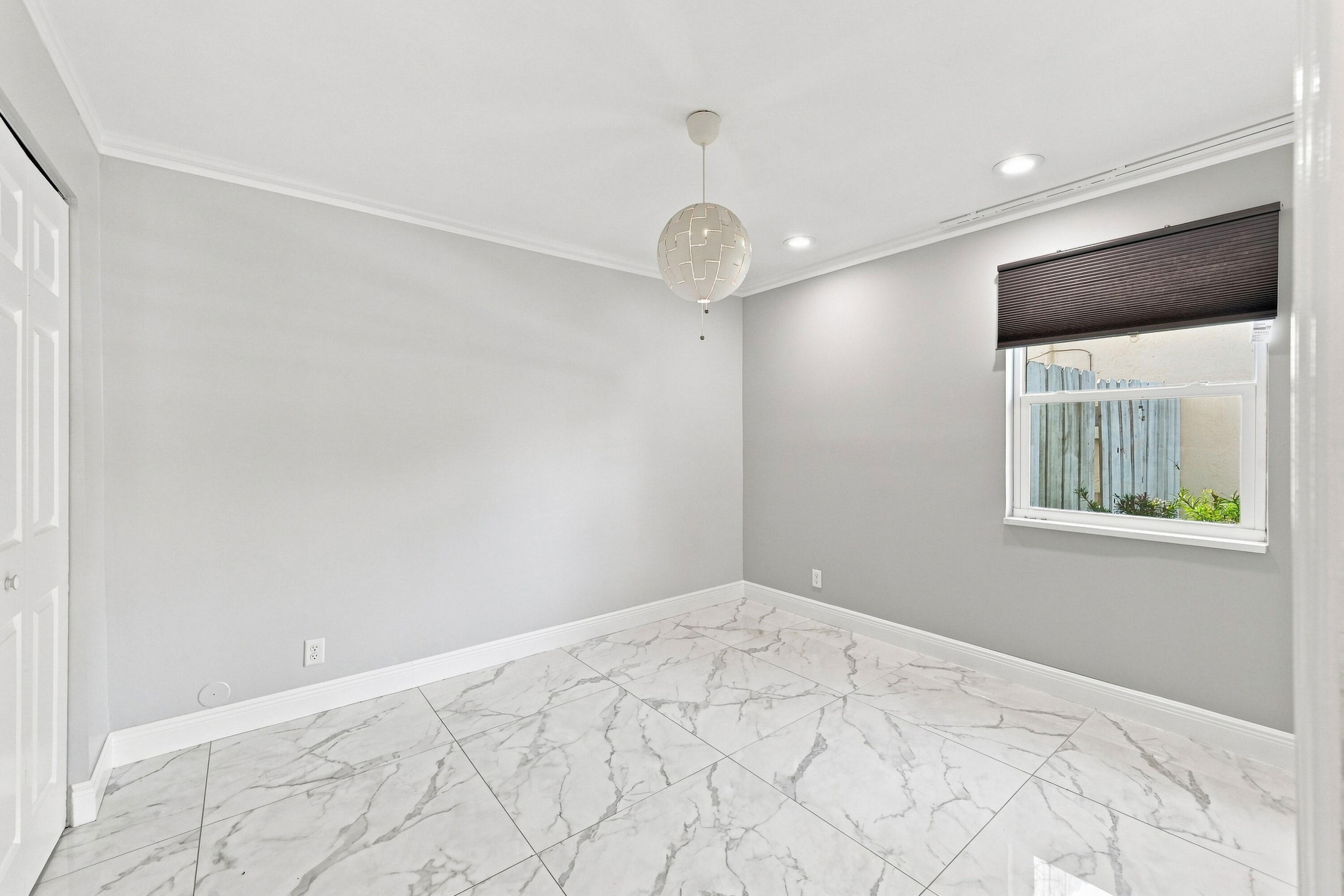 372 W Riverbend #372, Sunrise FL 33326