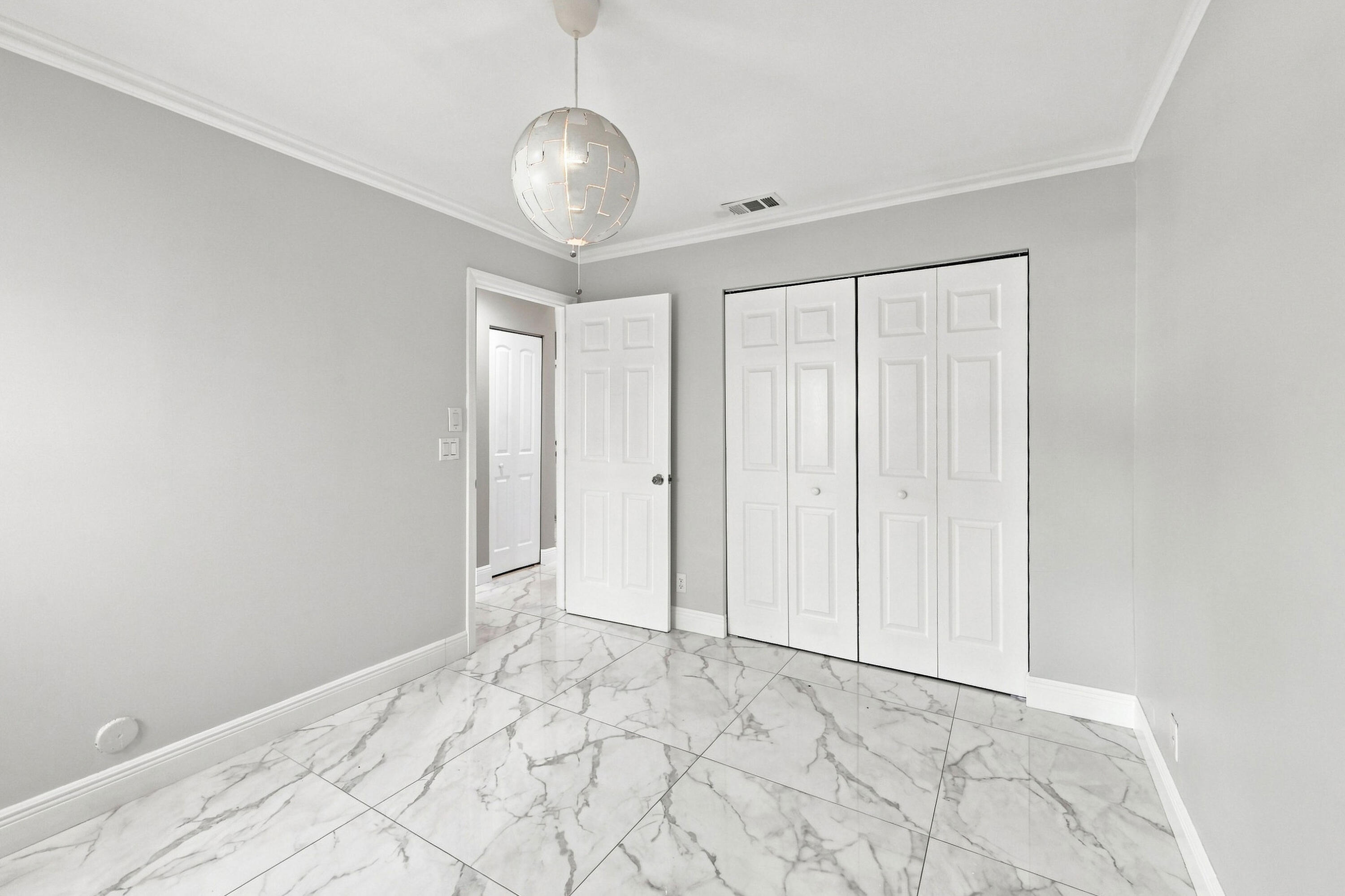 372 W Riverbend #372, Sunrise FL 33326