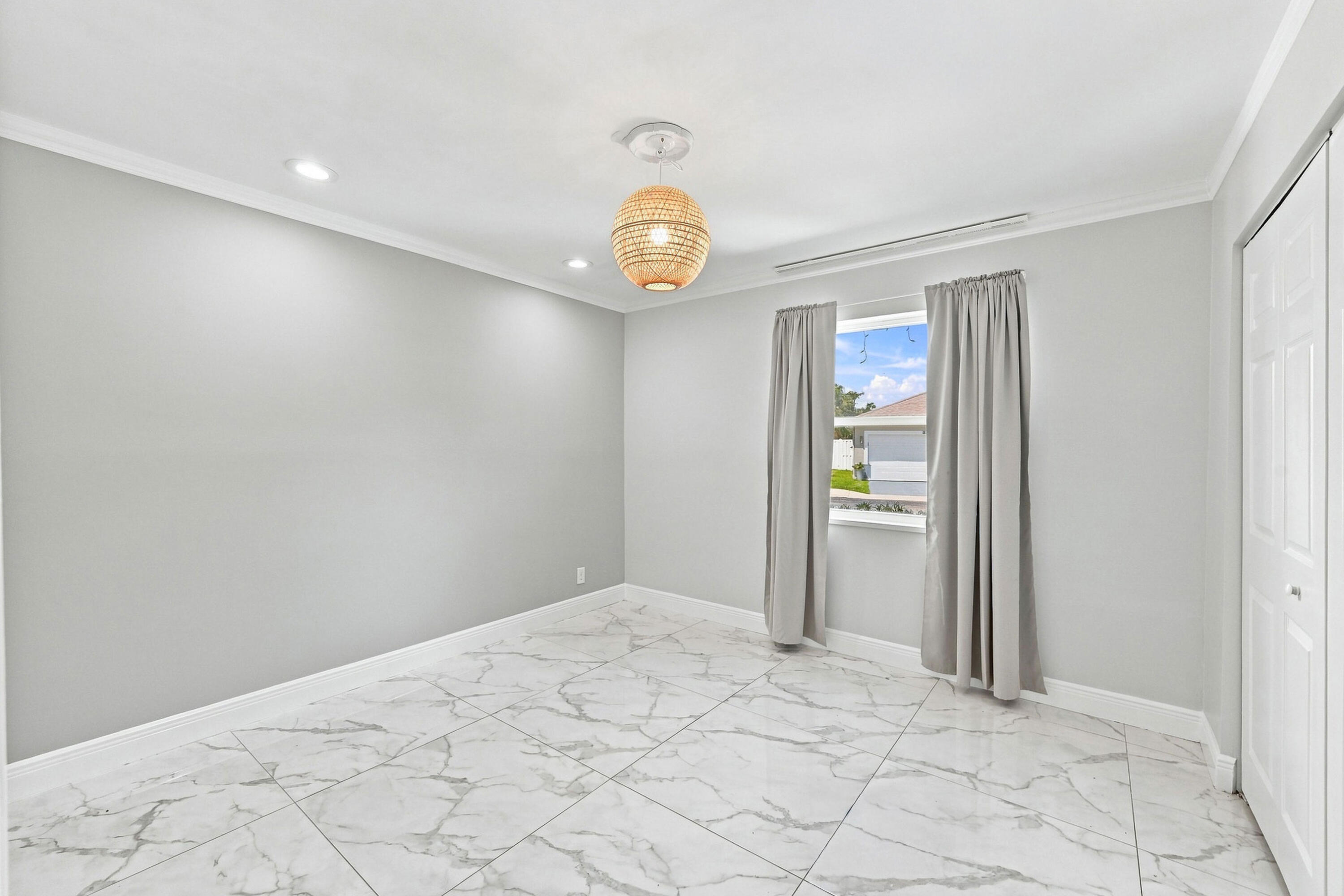 372 W Riverbend #372, Sunrise FL 33326