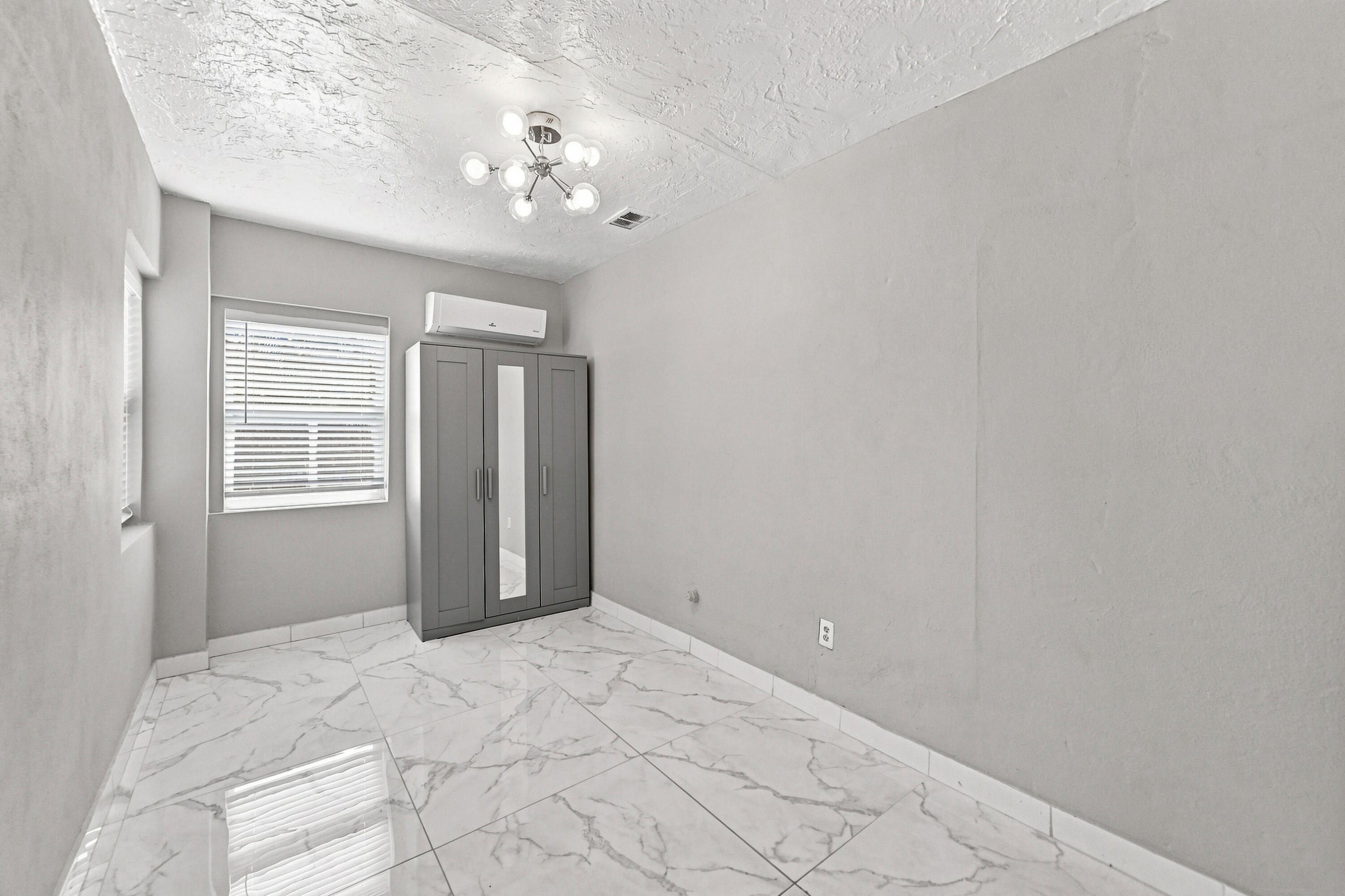 372 W Riverbend #372, Sunrise FL 33326