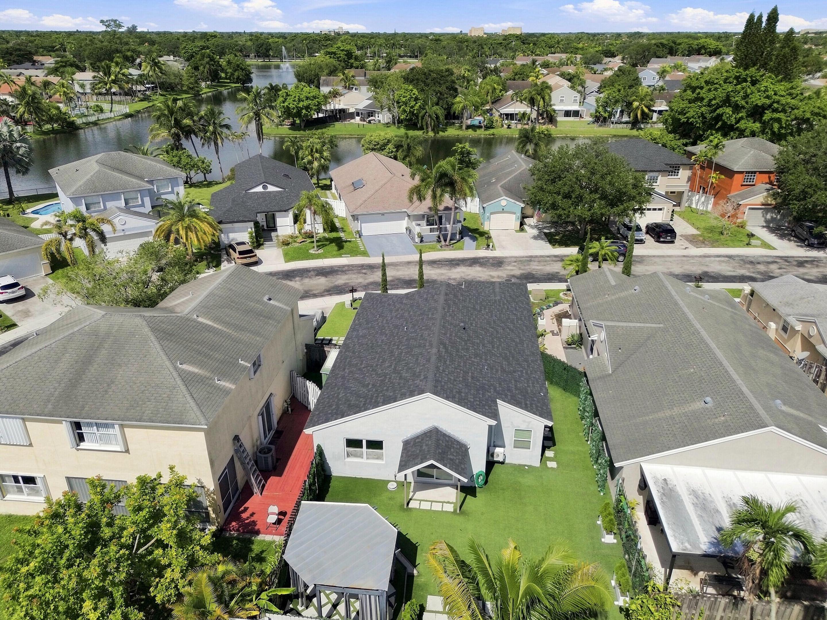 372 W Riverbend #372, Sunrise FL 33326