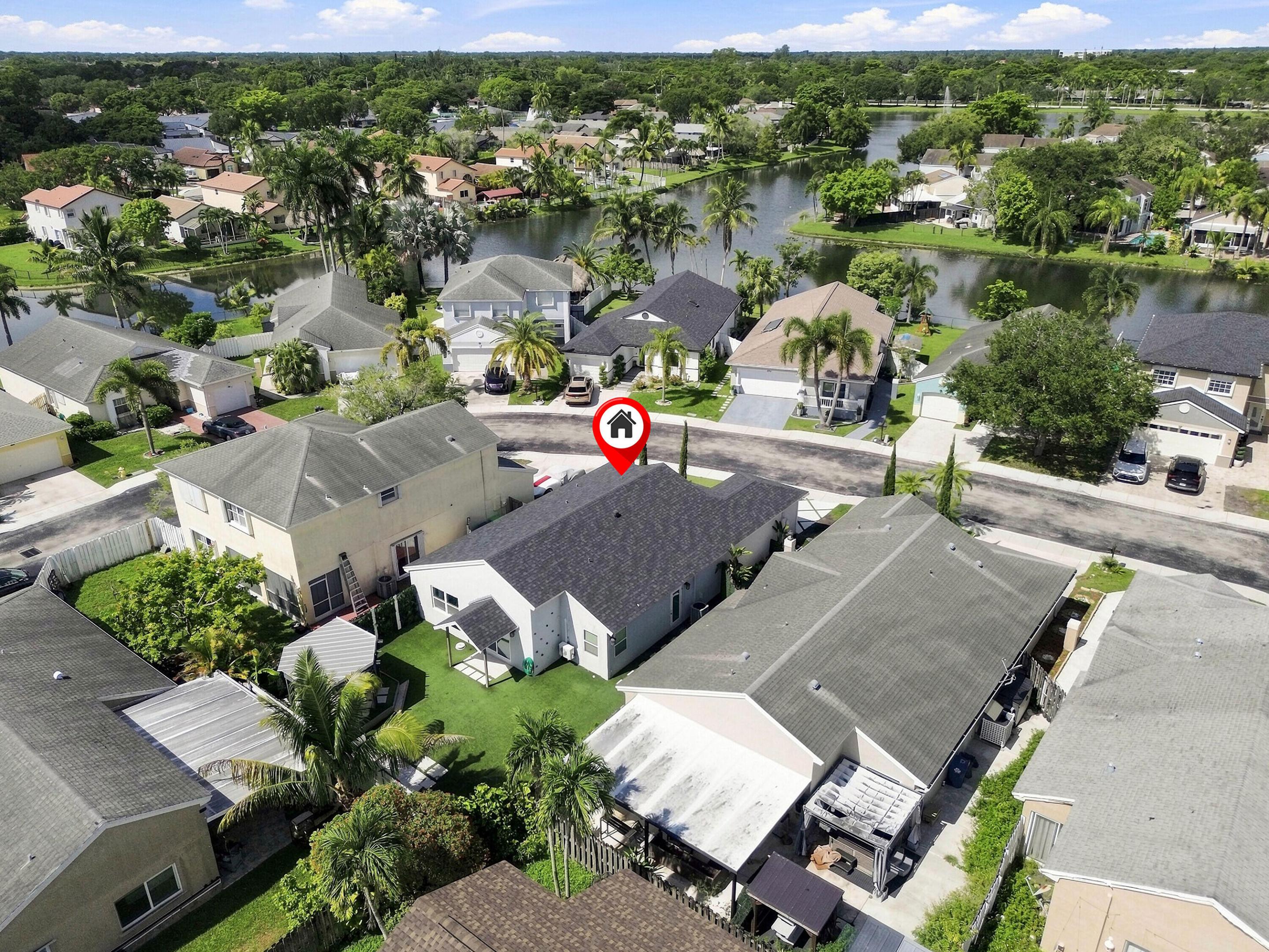 372 W Riverbend #372, Sunrise FL 33326