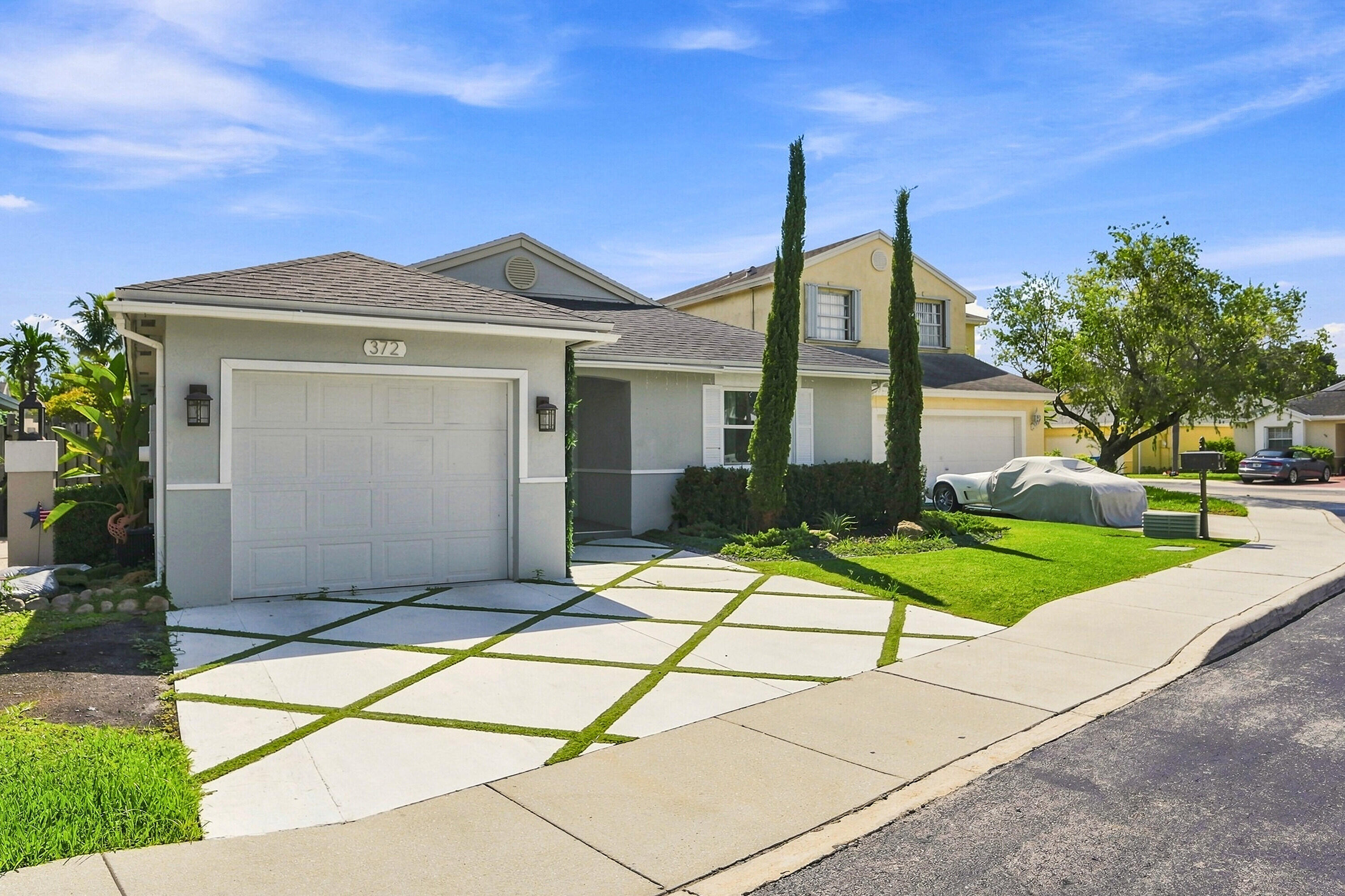 372 W Riverbend #372, Sunrise FL 33326