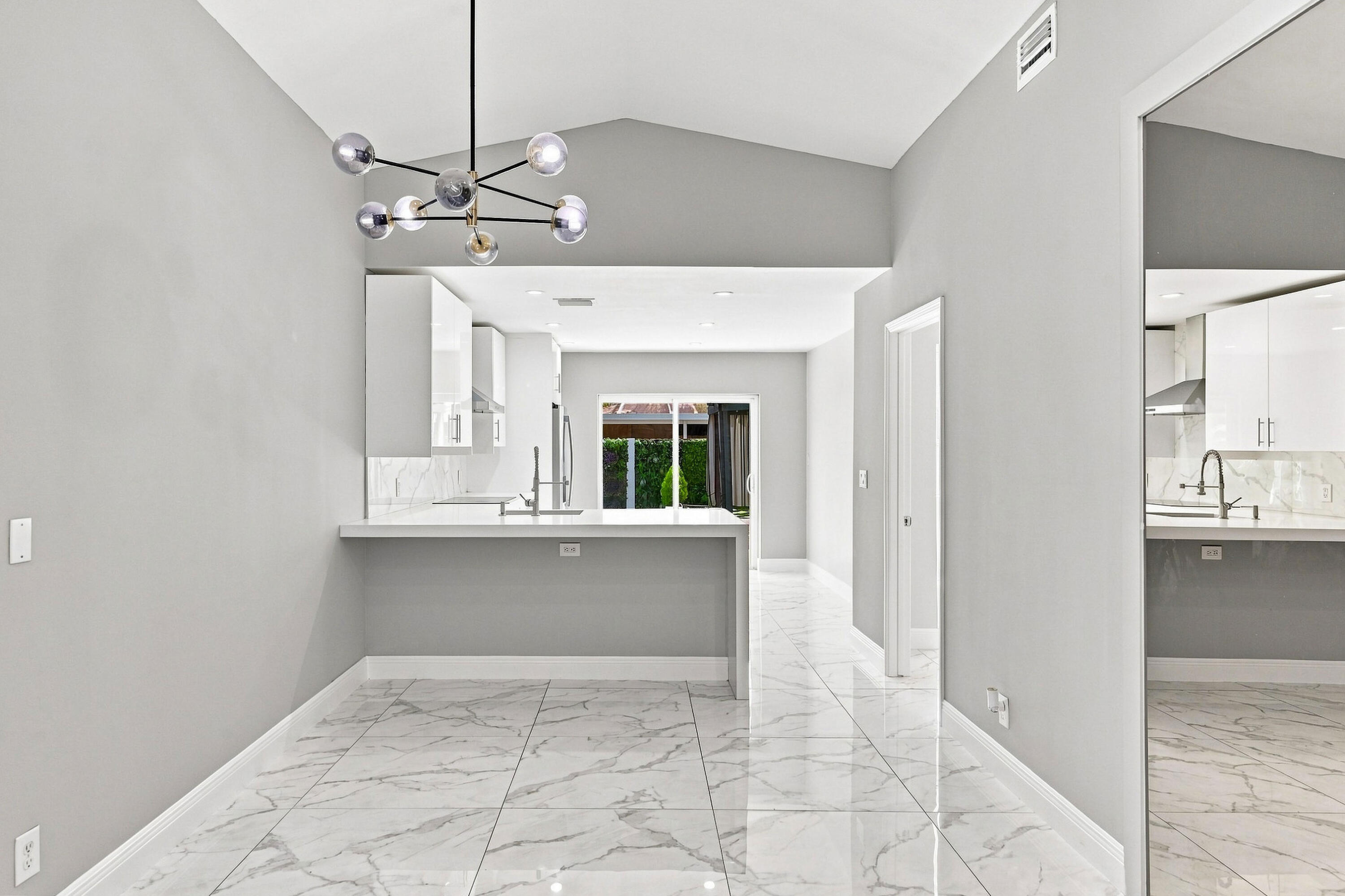 372 W Riverbend #372, Sunrise FL 33326