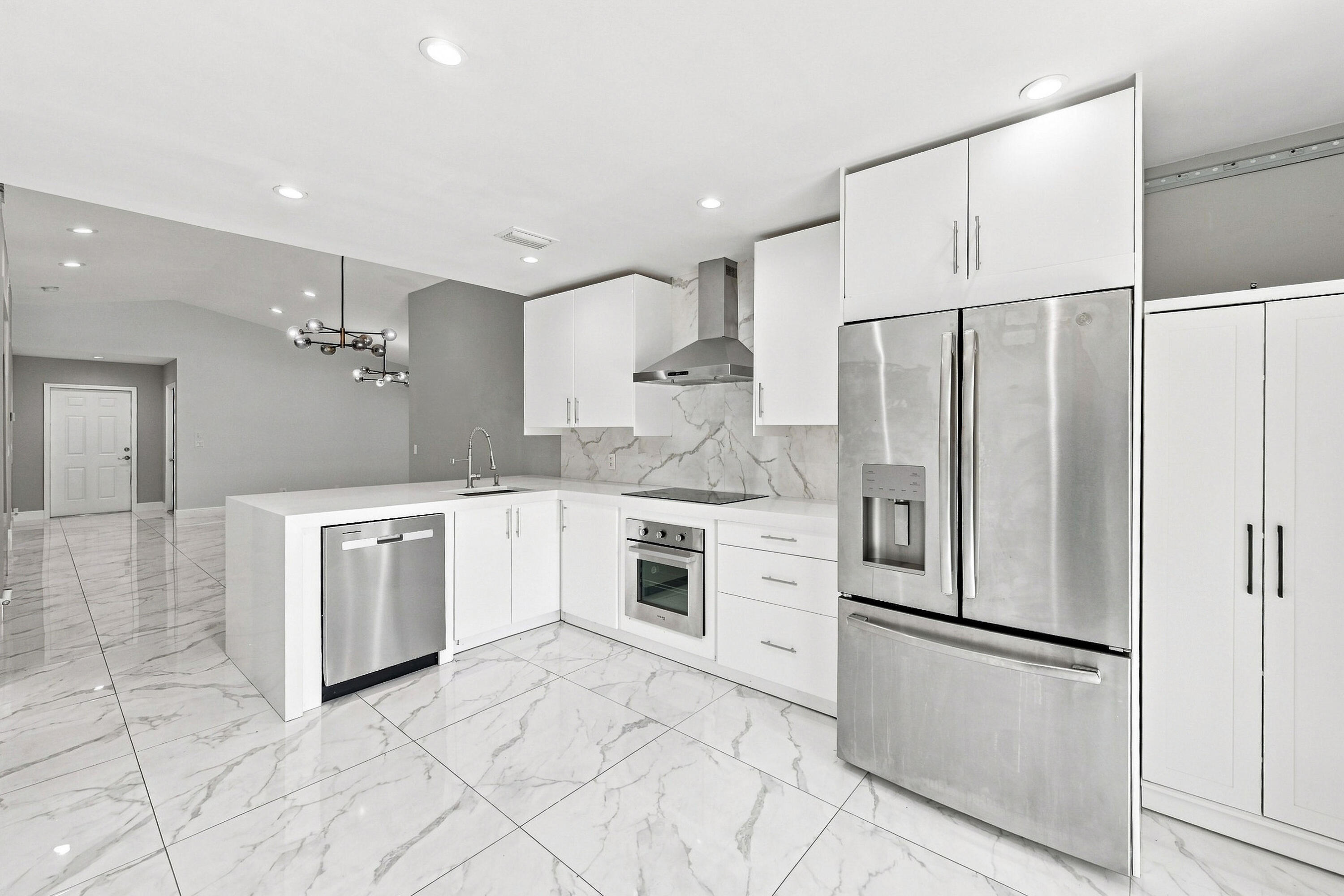 372 W Riverbend #372, Sunrise FL 33326