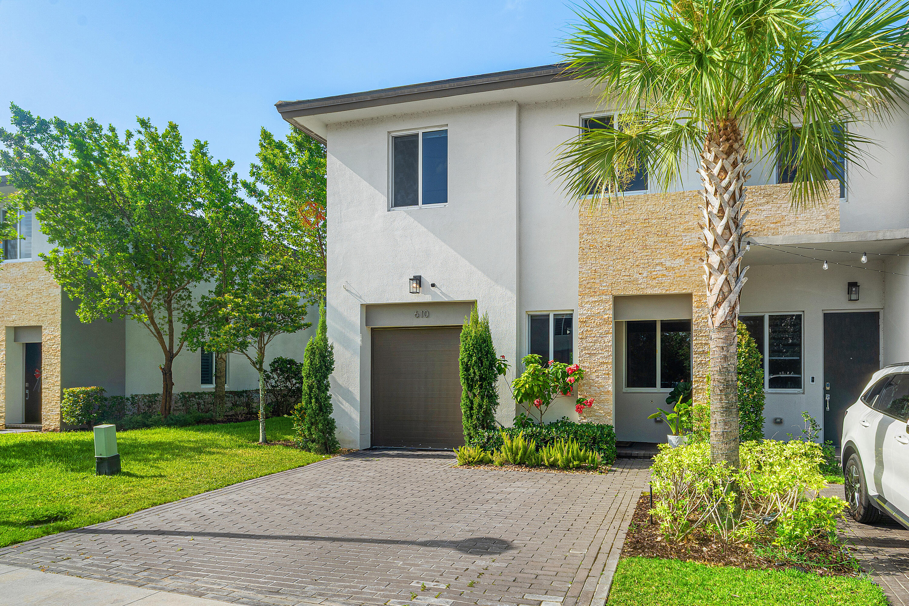 610 Pioneer, Royal Palm Beach FL 33411