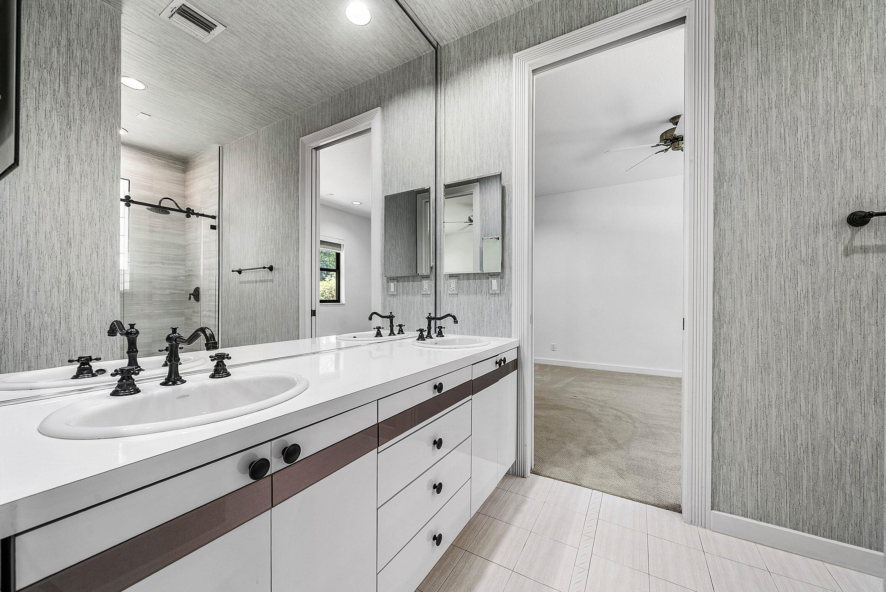 17595 Bocaire, Boca Raton FL 33487