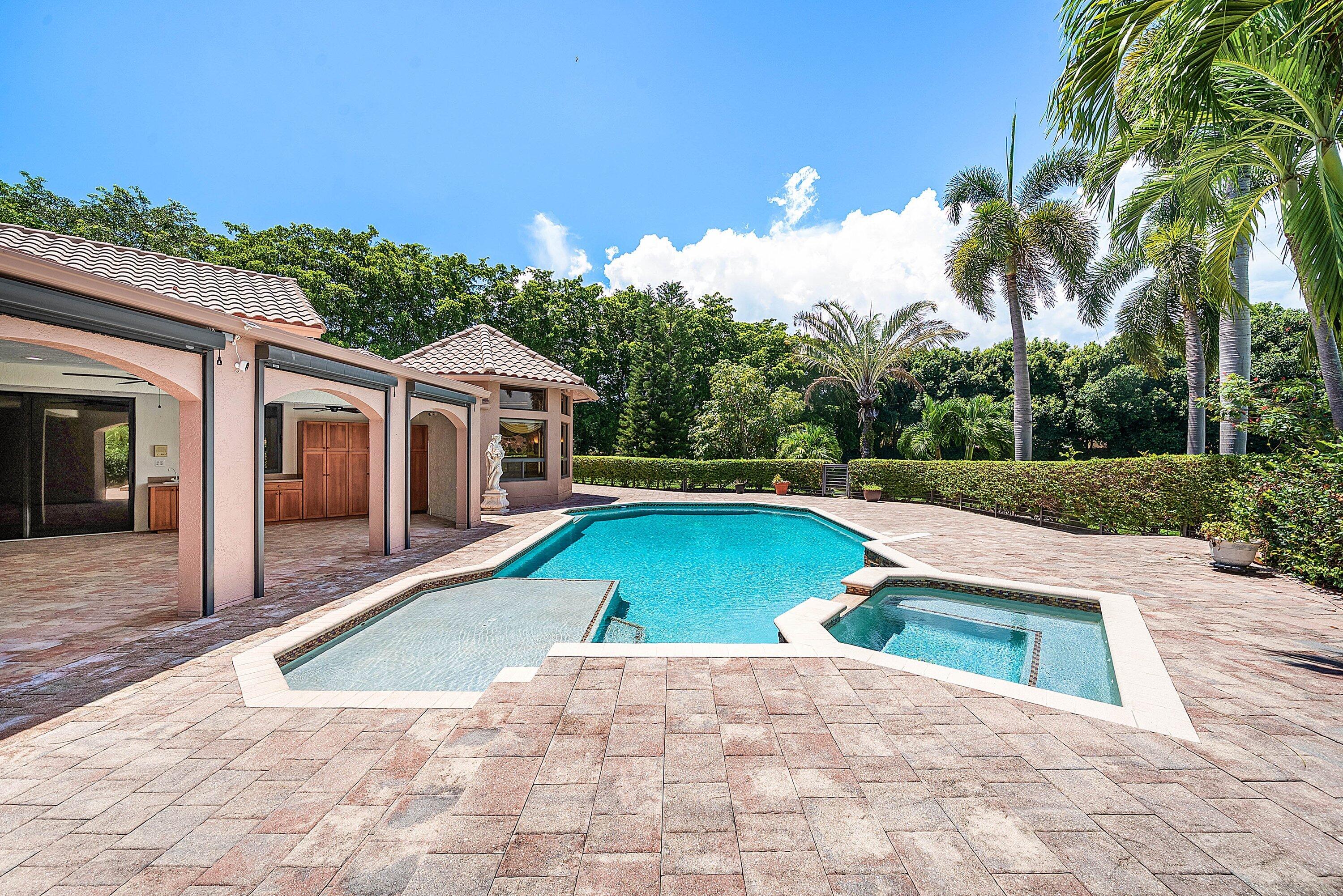 17595 Bocaire, Boca Raton FL 33487