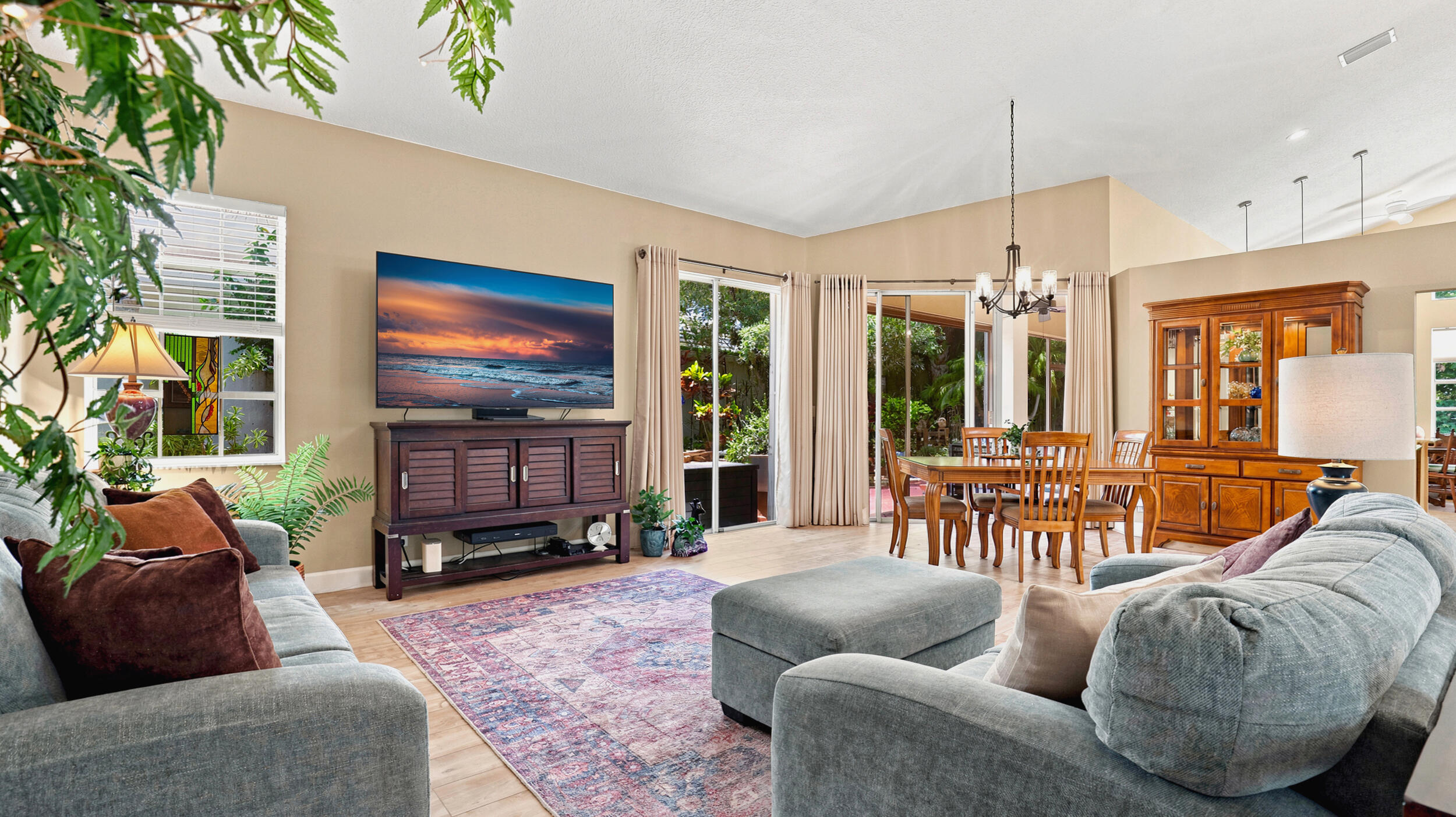 1109 Lytham, West Palm Beach FL 33411