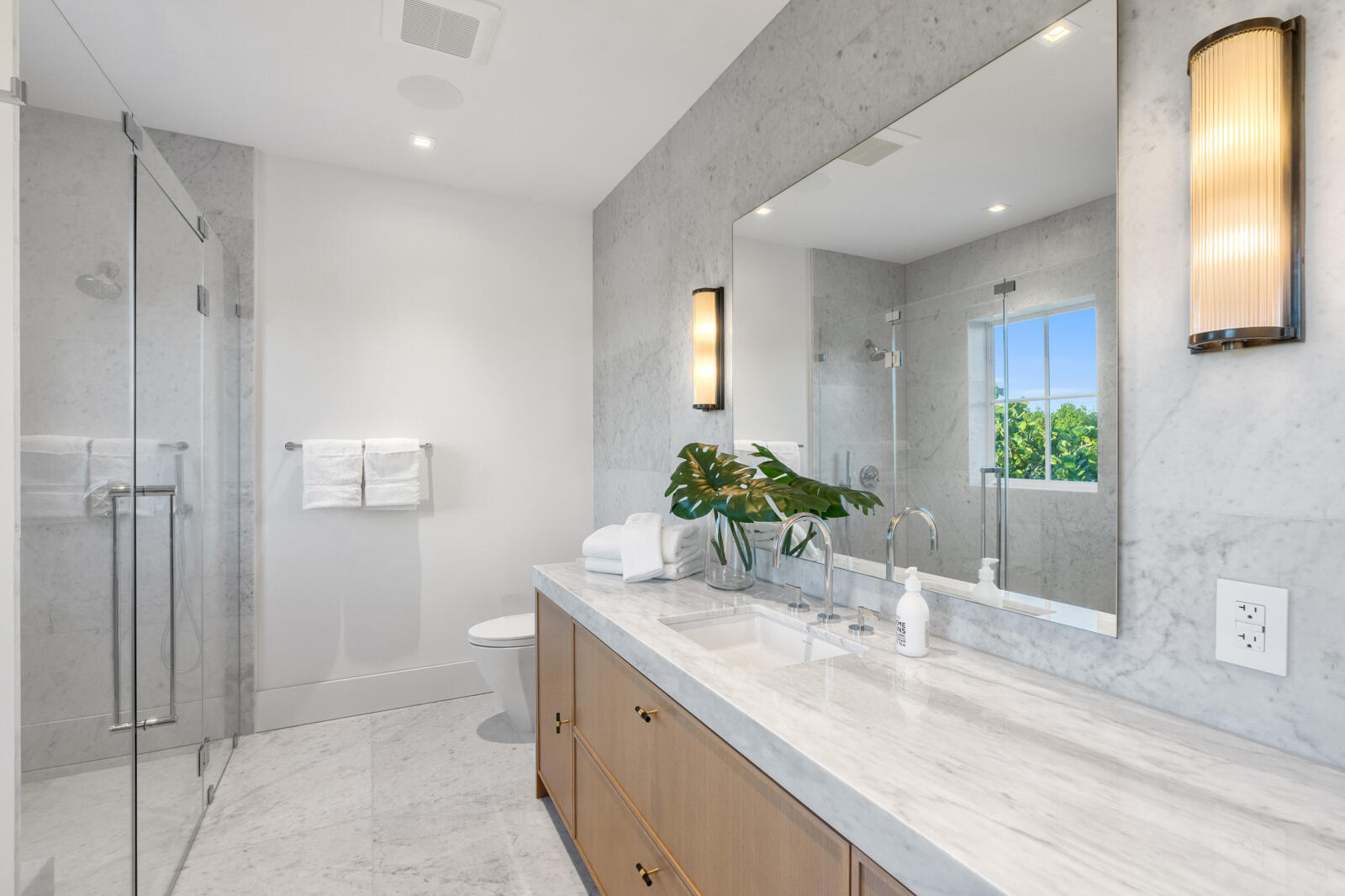 2219 IBIS ISLE, Palm Beach FL 33480