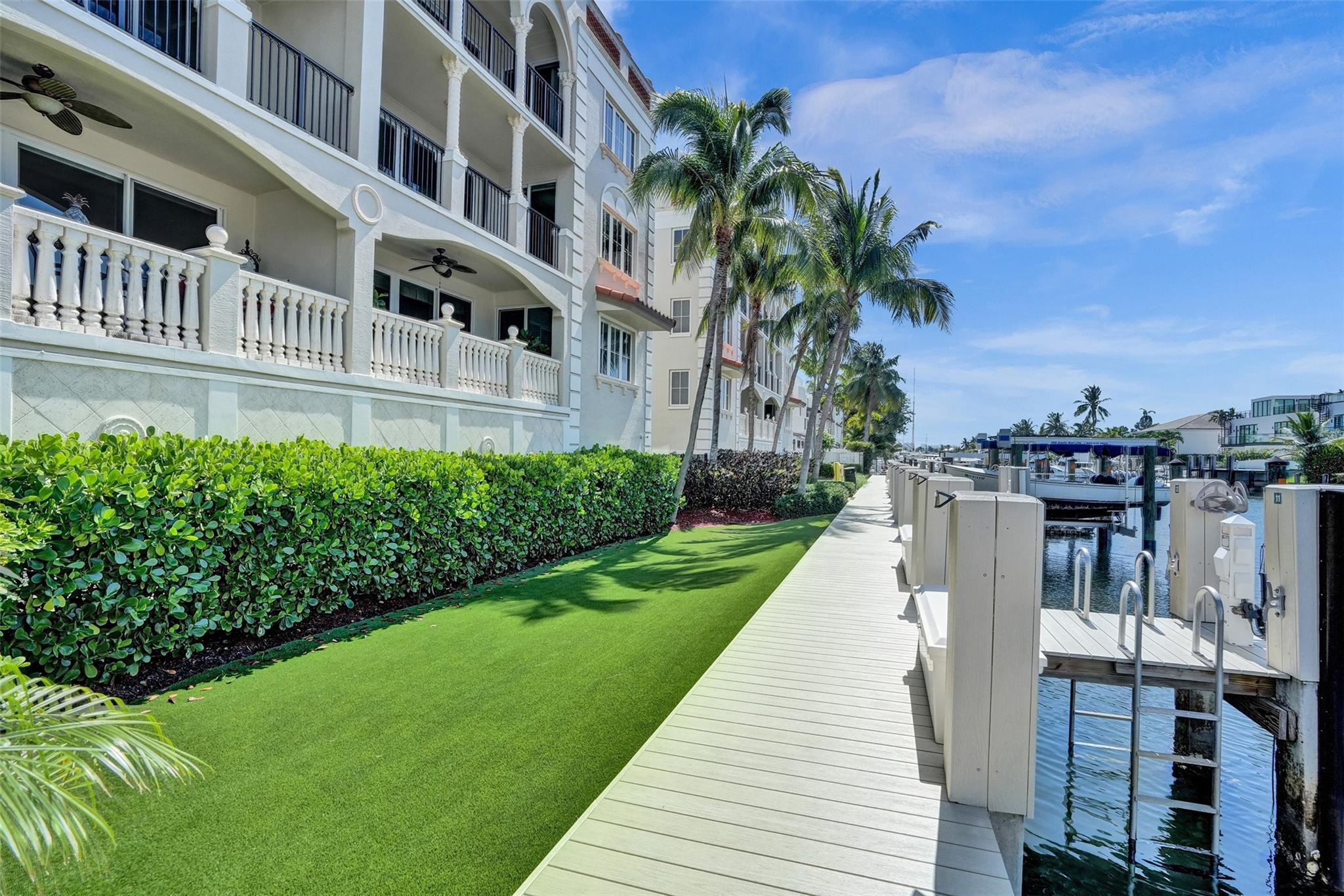 1424 SE 12th #2B, Fort Lauderdale FL 33316