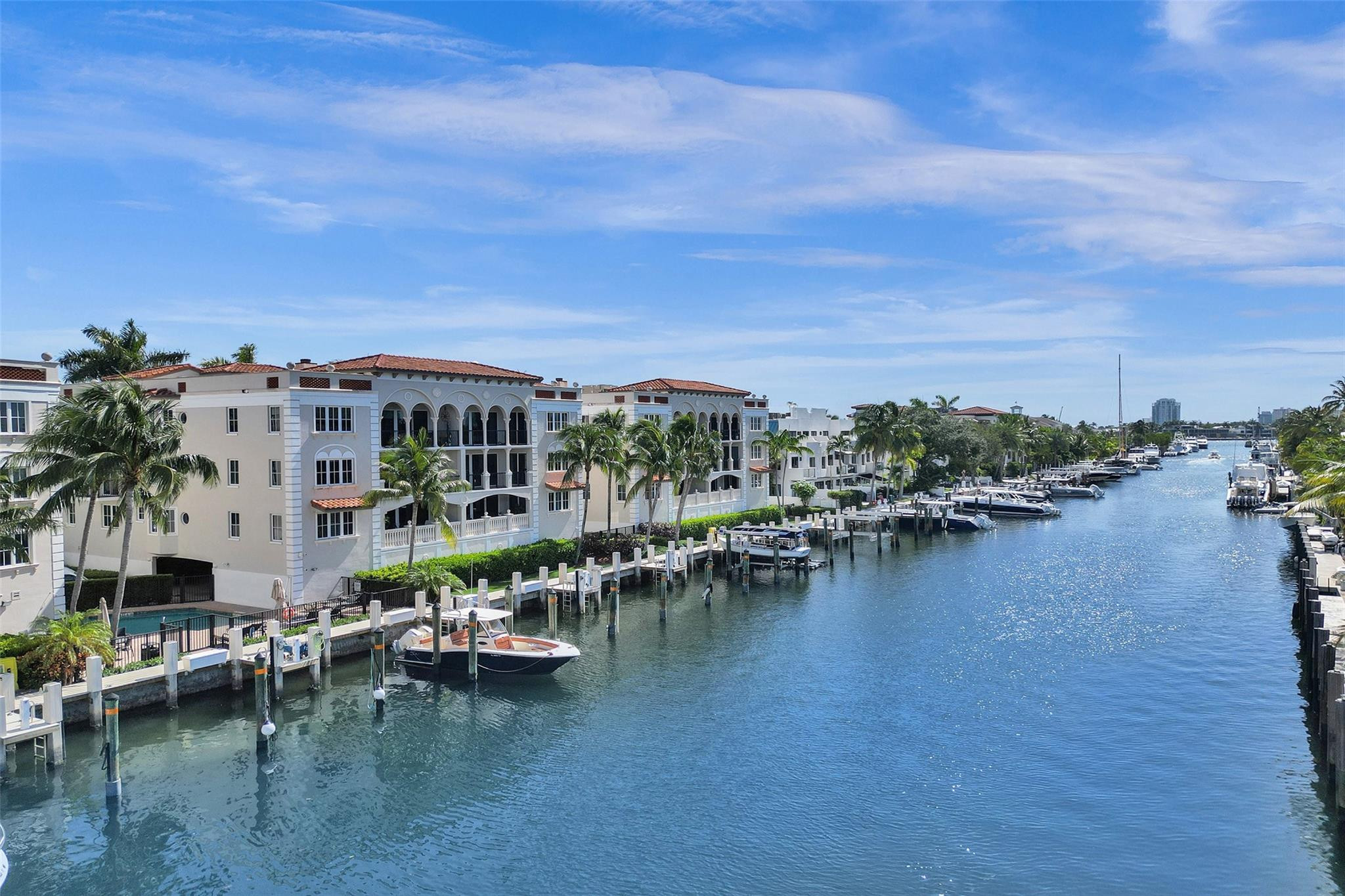 1424 SE 12th #2B, Fort Lauderdale FL 33316