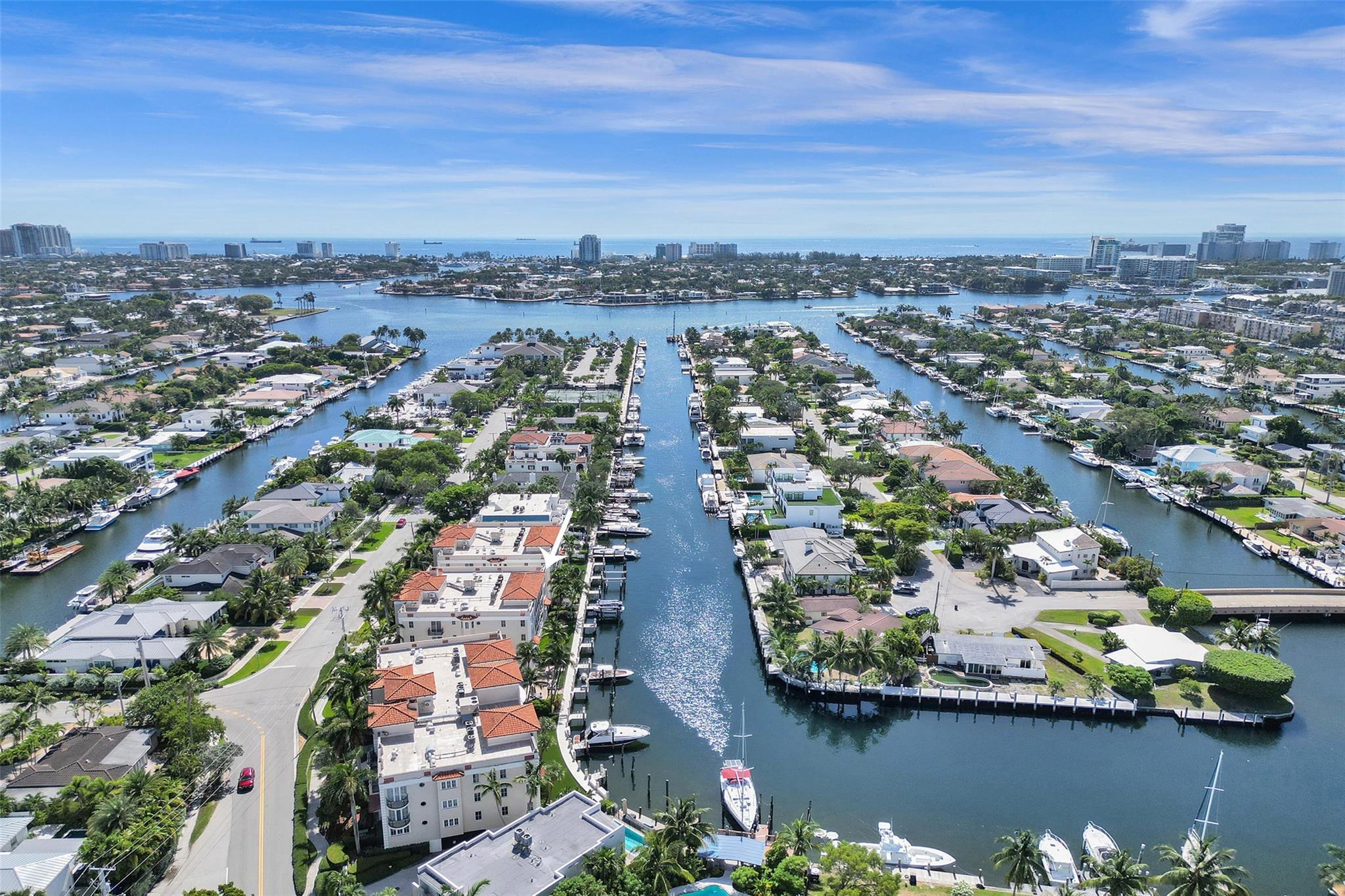 1424 SE 12th #2B, Fort Lauderdale FL 33316