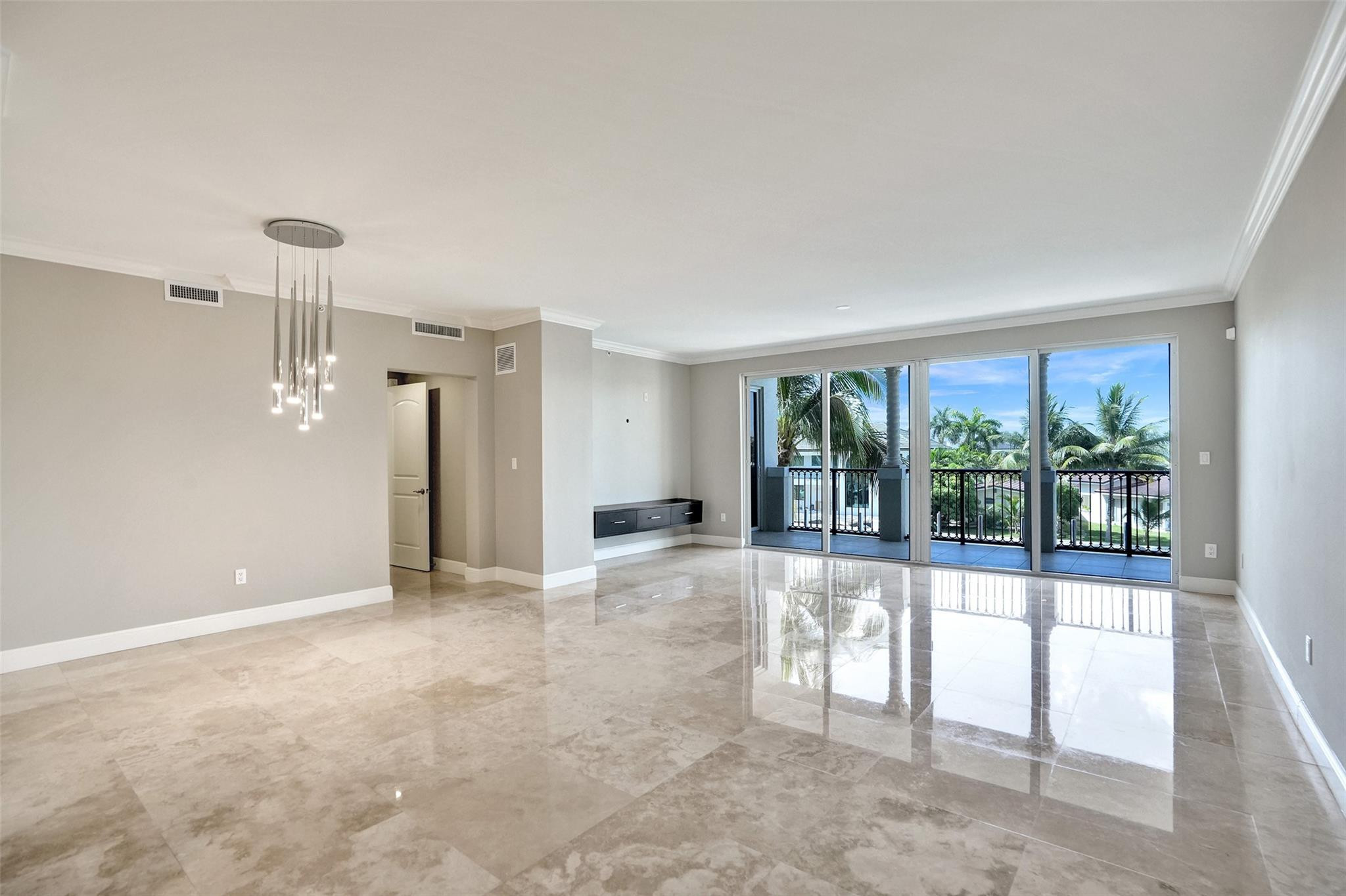 1424 SE 12th #2B, Fort Lauderdale FL 33316