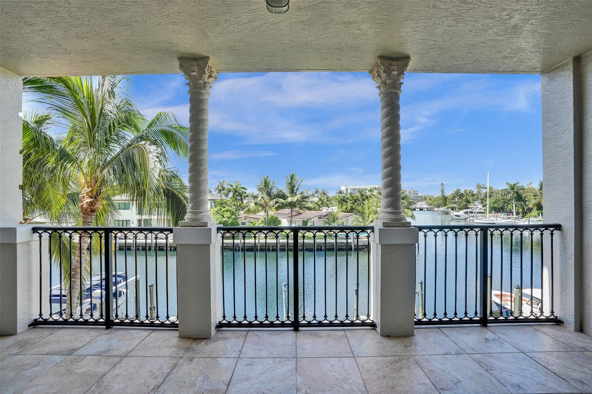 1424 SE 12th #2B, Fort Lauderdale FL 33316
