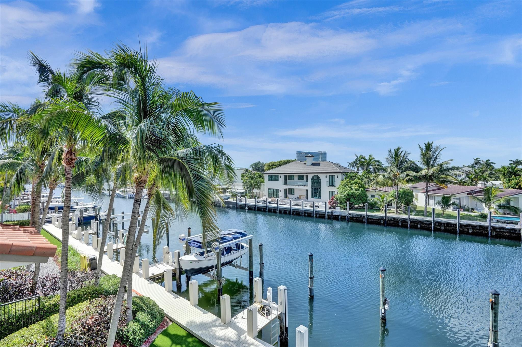 1424 SE 12th #2B, Fort Lauderdale FL 33316