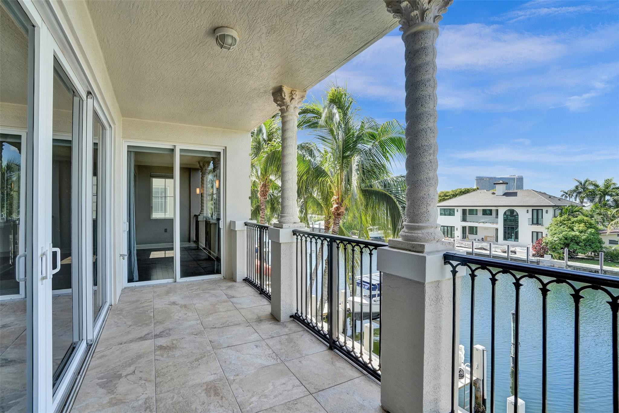 1424 SE 12th #2B, Fort Lauderdale FL 33316