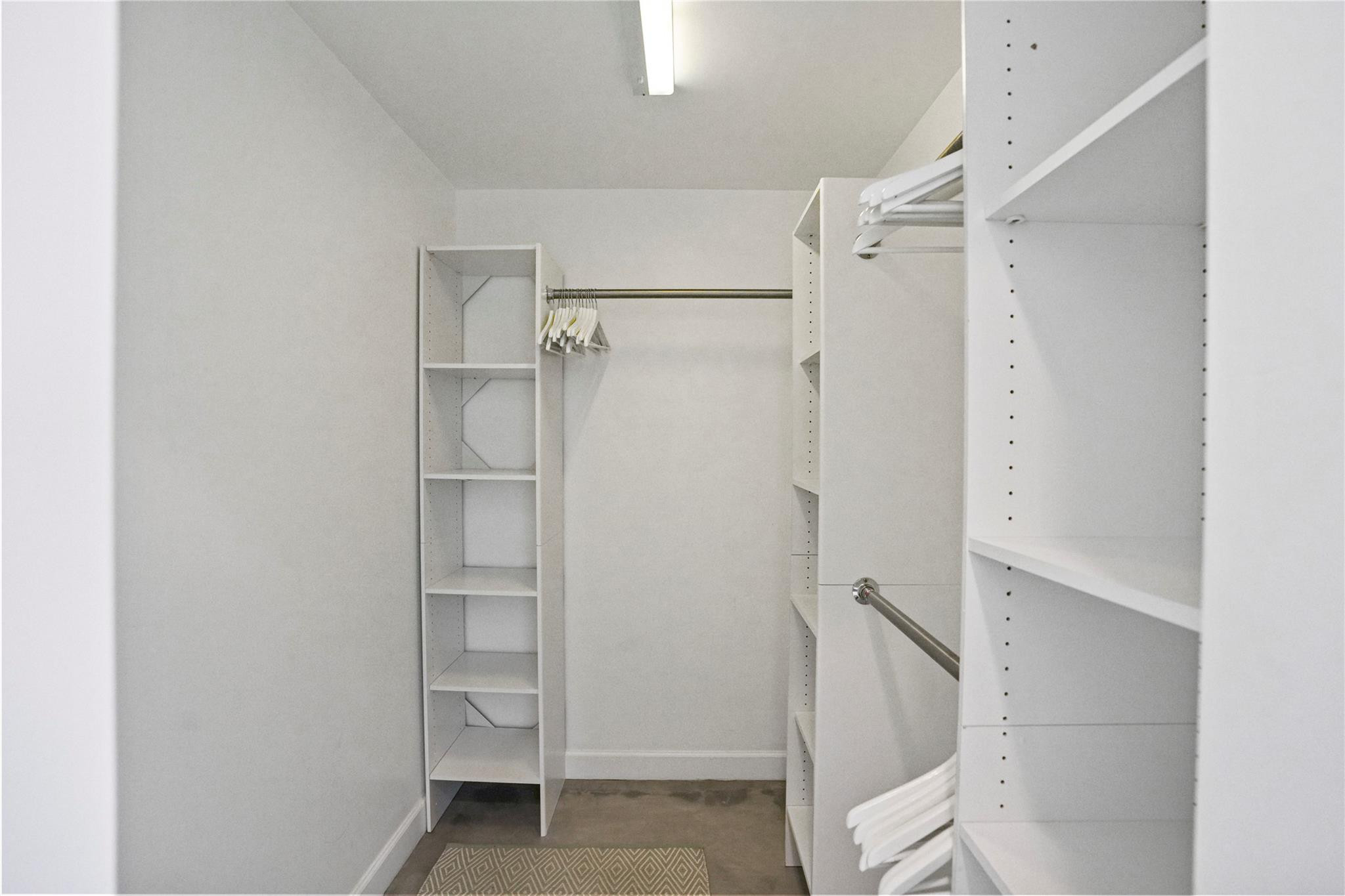 347 Oak #B1, Hollywood FL 33019
