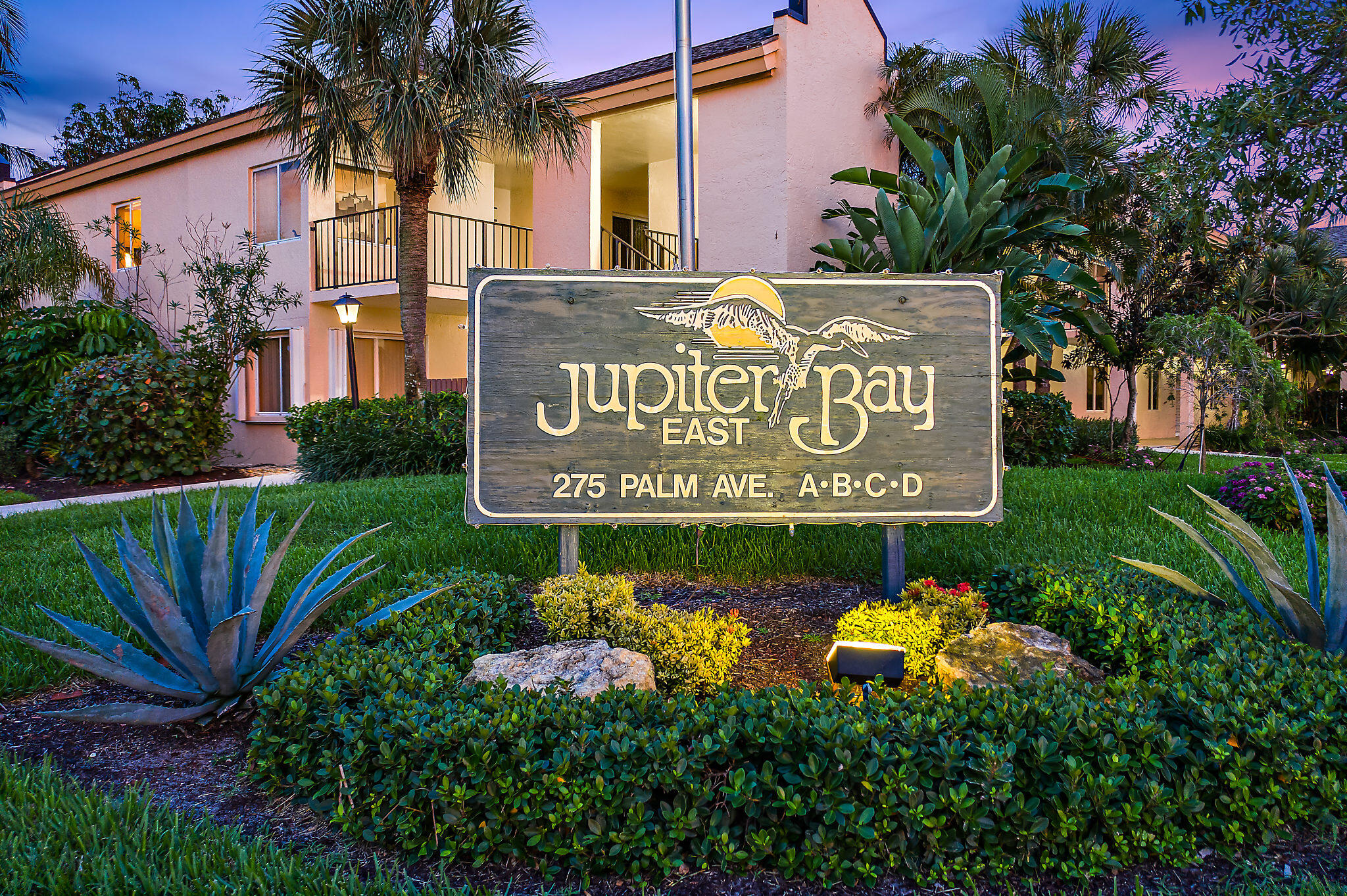 275 PALM #C302, Jupiter FL 33477