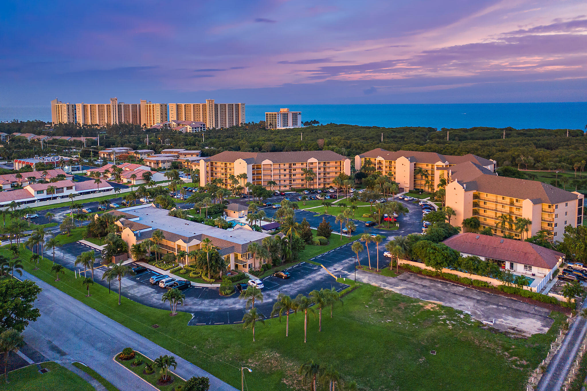 275 PALM #C302, Jupiter FL 33477