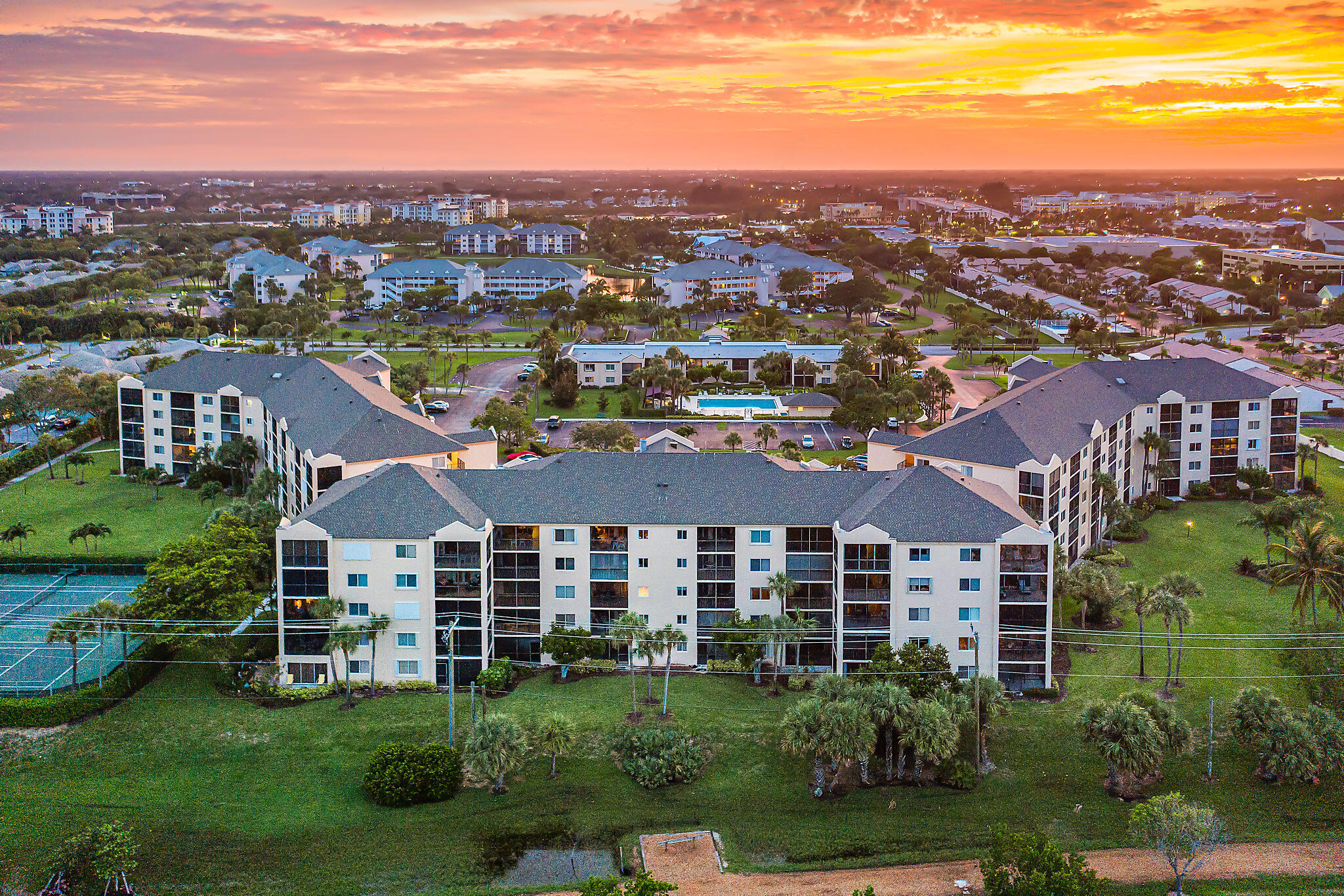 275 PALM #C302, Jupiter FL 33477