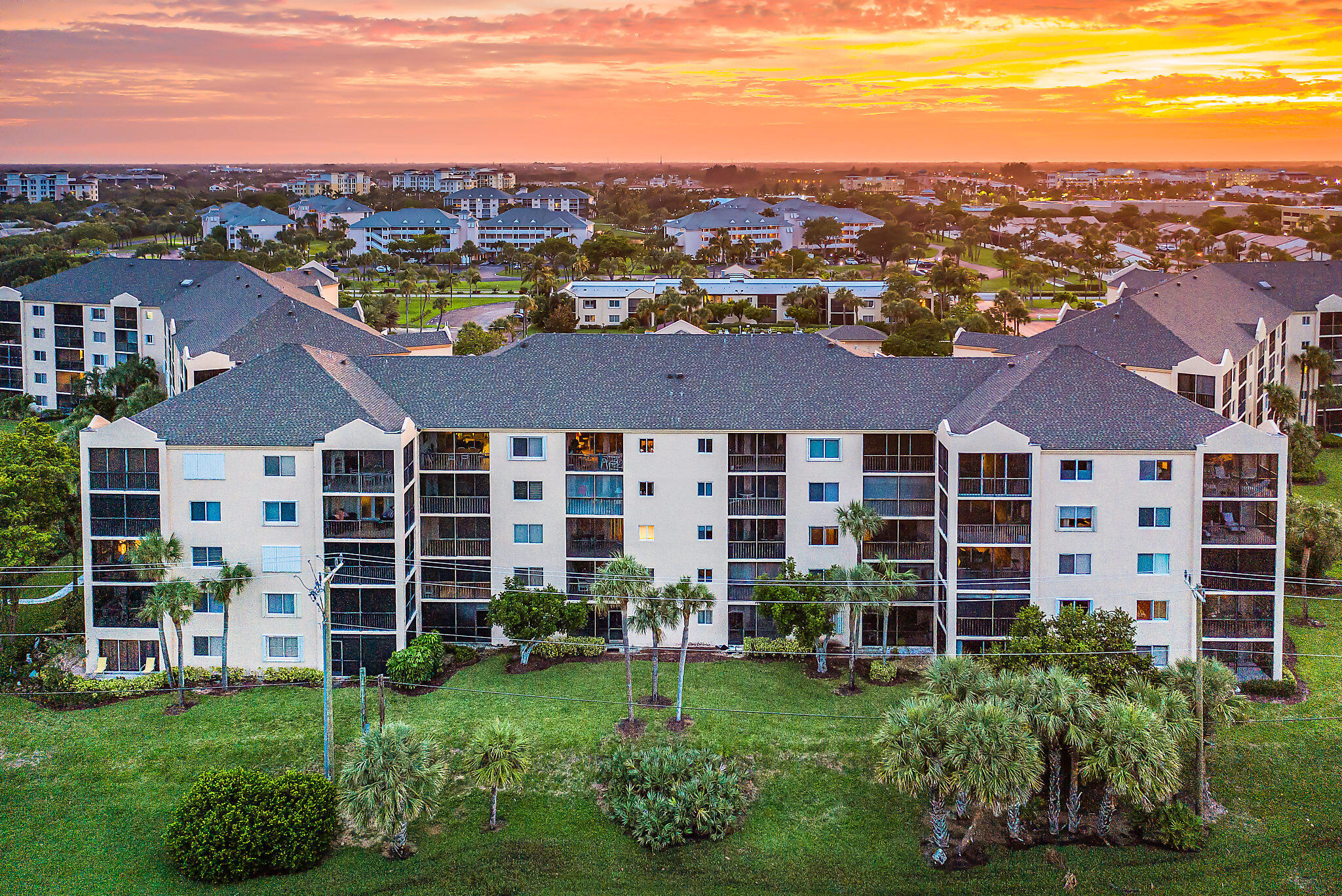 275 PALM #C302, Jupiter FL 33477