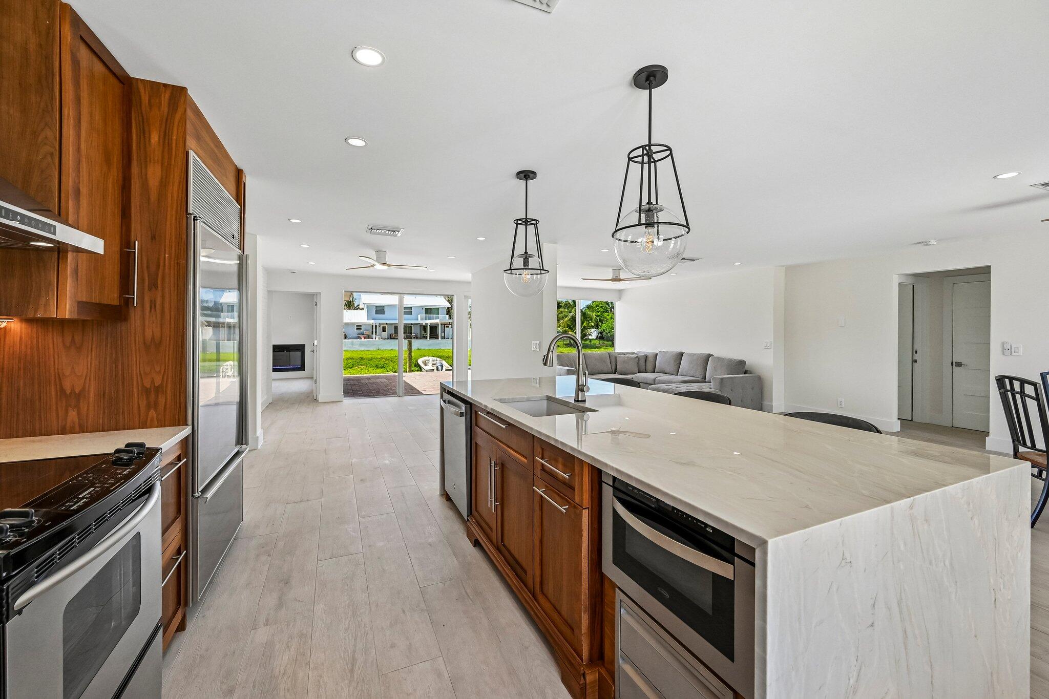 1051 SW 25th, Boynton Beach FL 33426