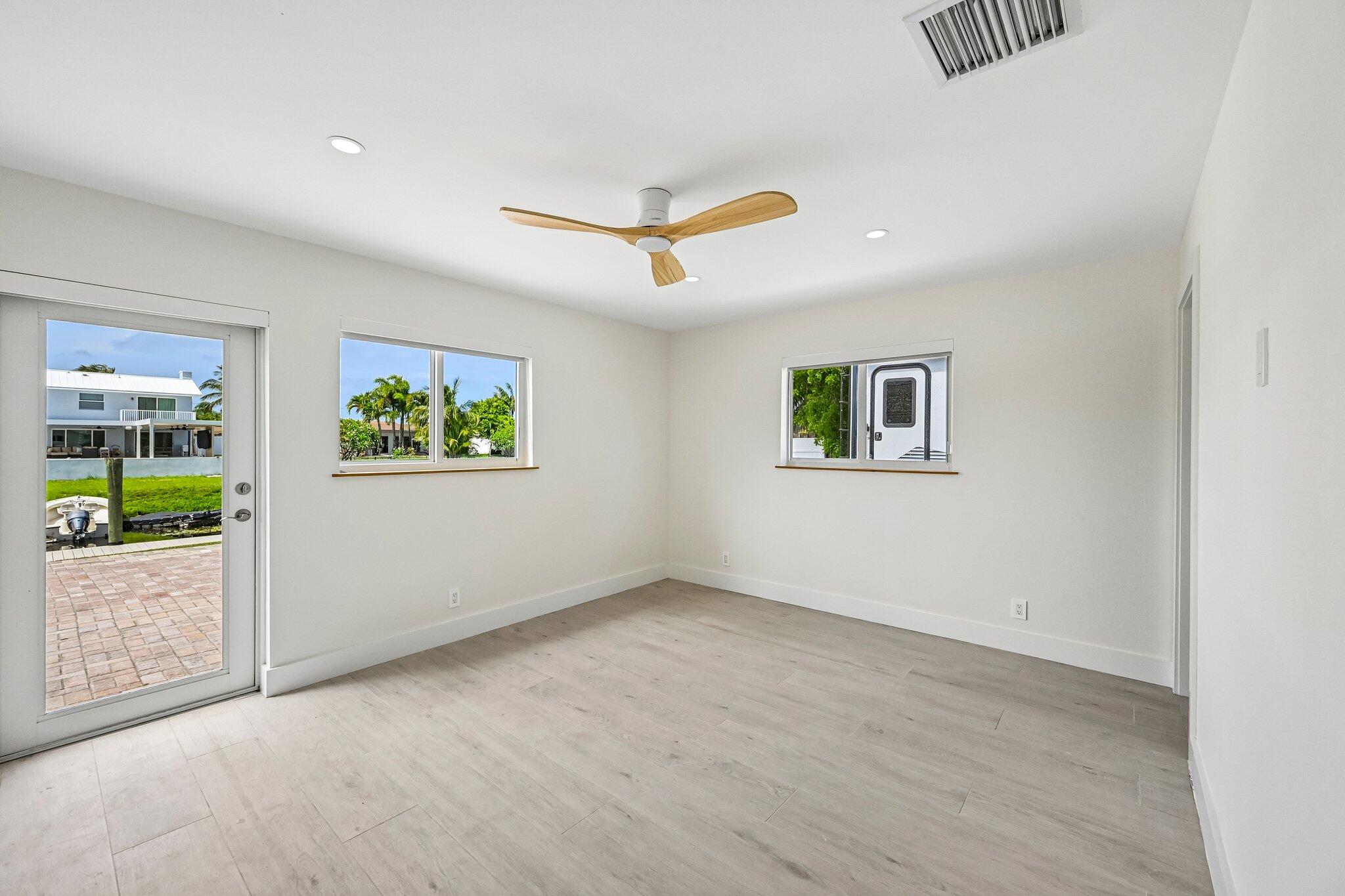 1051 SW 25th, Boynton Beach FL 33426