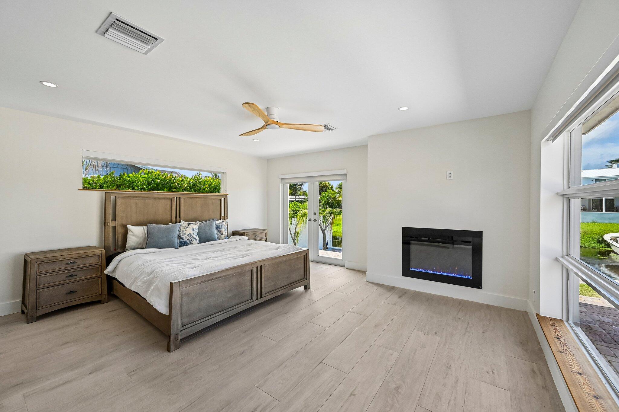 1051 SW 25th, Boynton Beach FL 33426