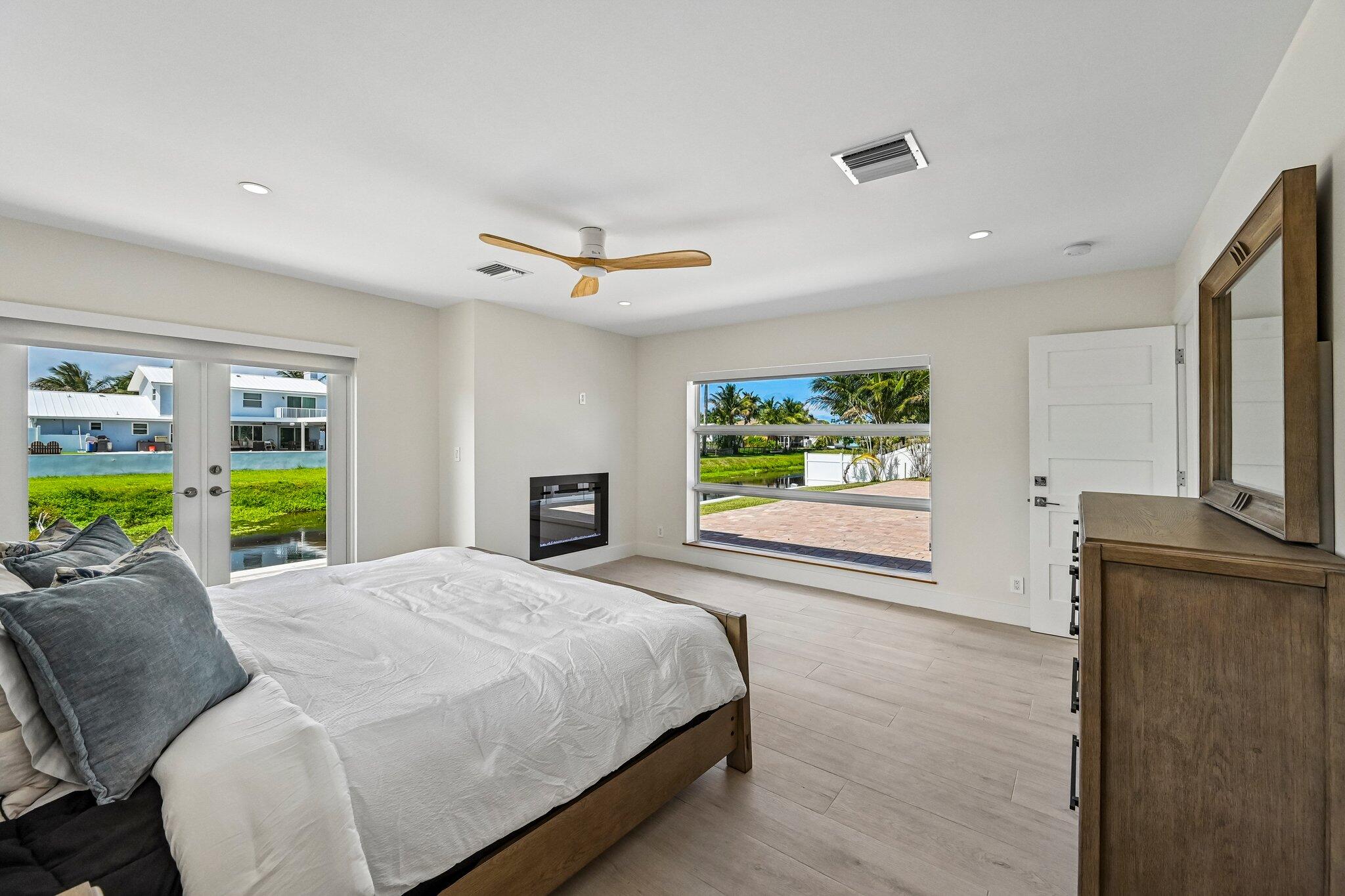 1051 SW 25th, Boynton Beach FL 33426