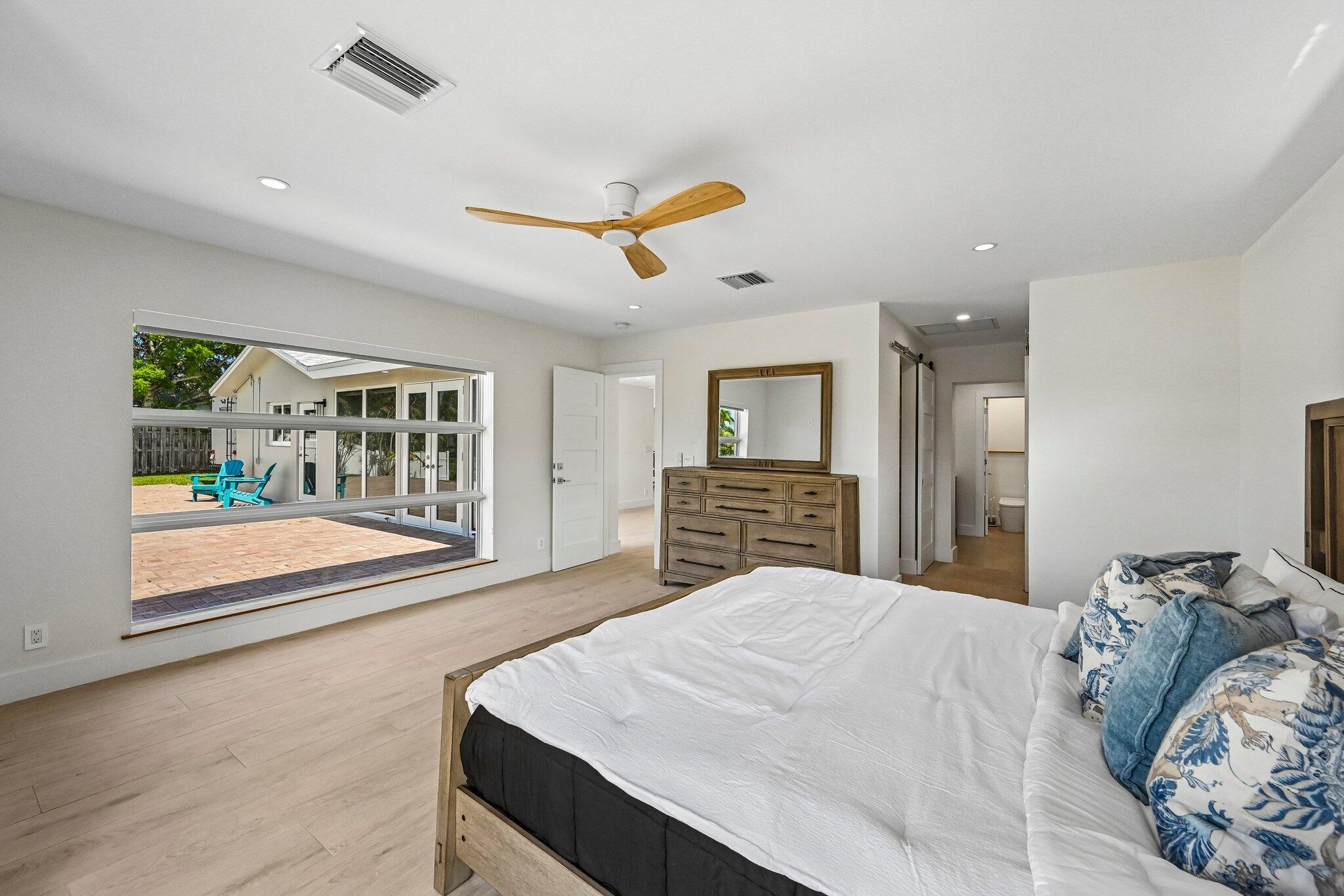 1051 SW 25th, Boynton Beach FL 33426