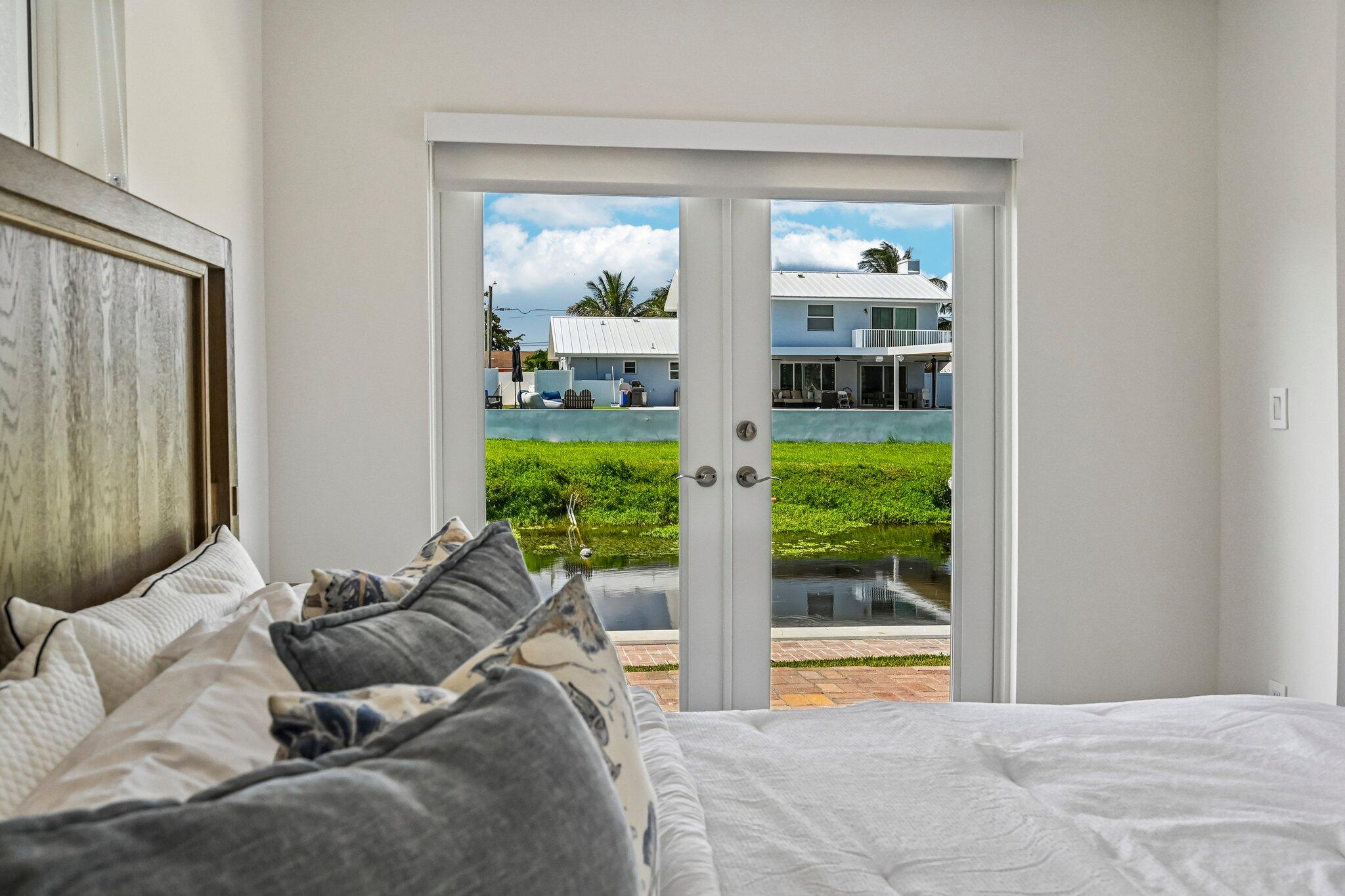 1051 SW 25th, Boynton Beach FL 33426