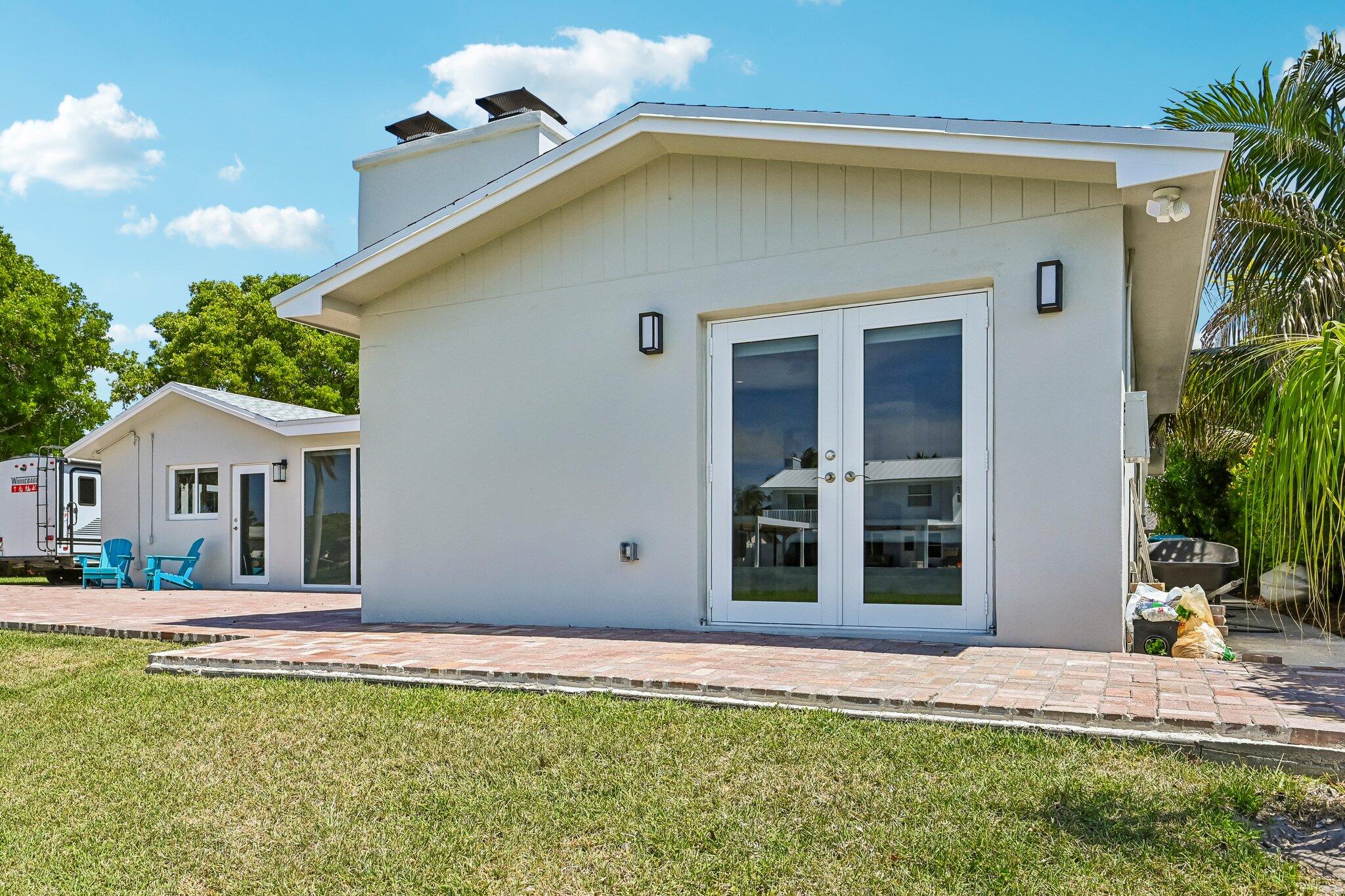 1051 SW 25th, Boynton Beach FL 33426