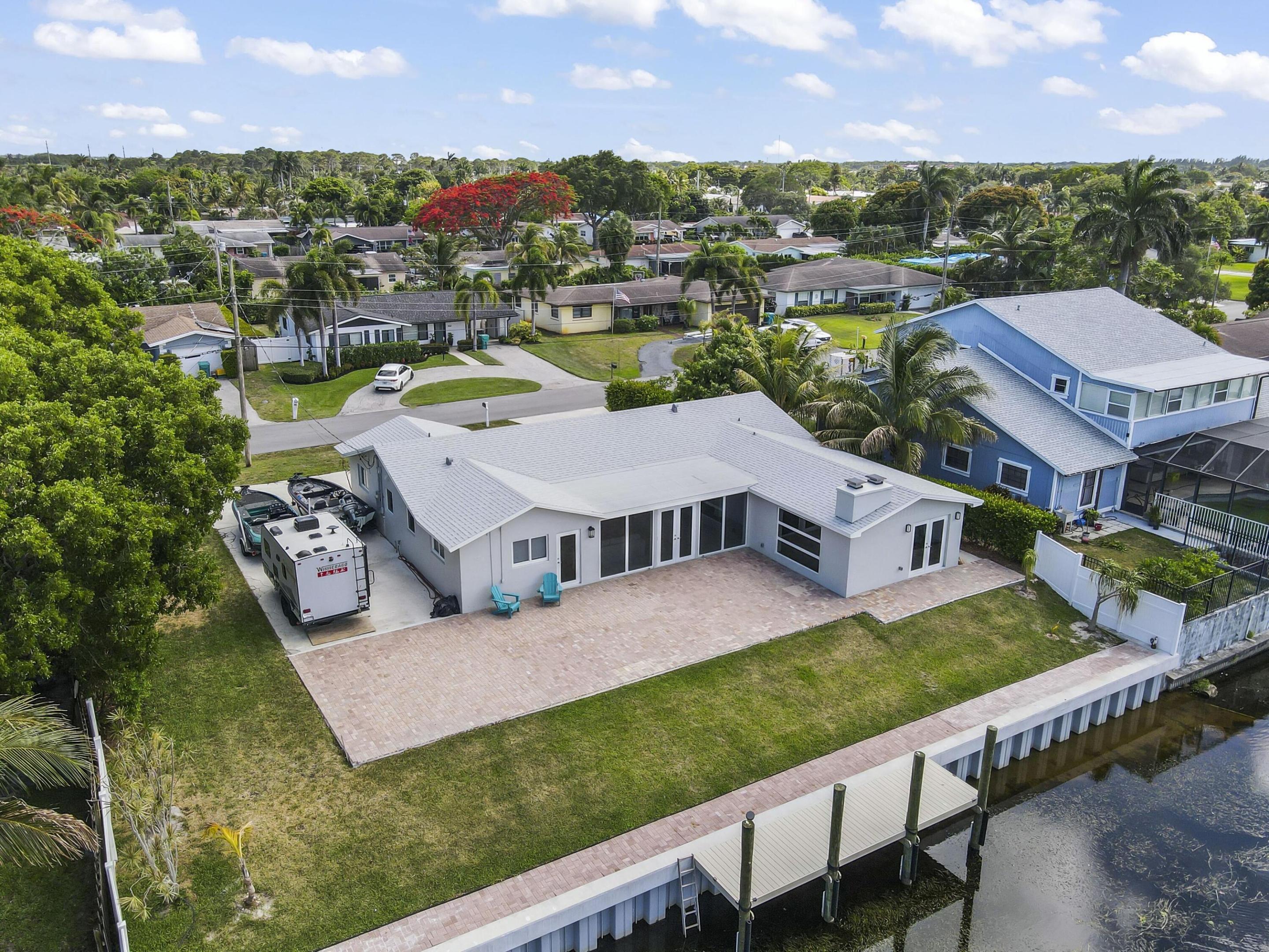 1051 SW 25th, Boynton Beach FL 33426