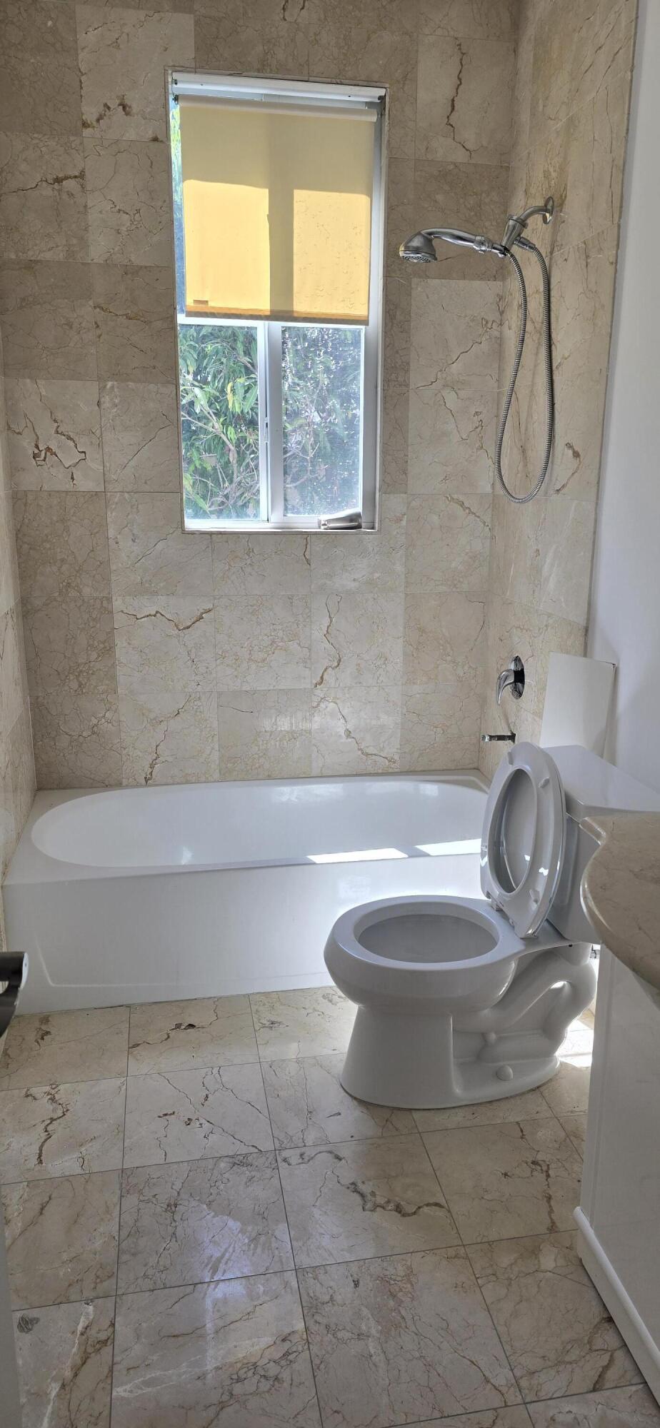 635 NE 11th, Fort Lauderdale FL 33304