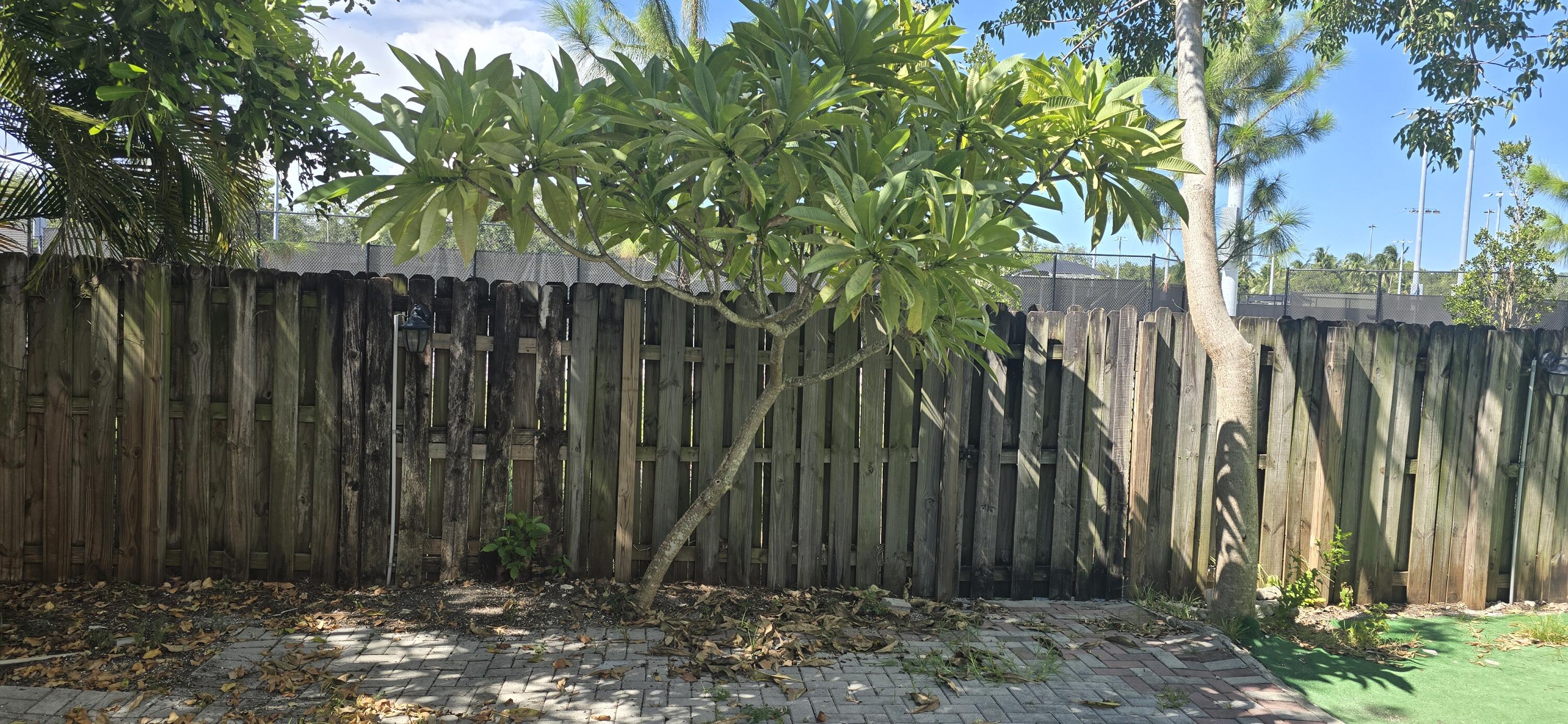 635 NE 11th, Fort Lauderdale FL 33304