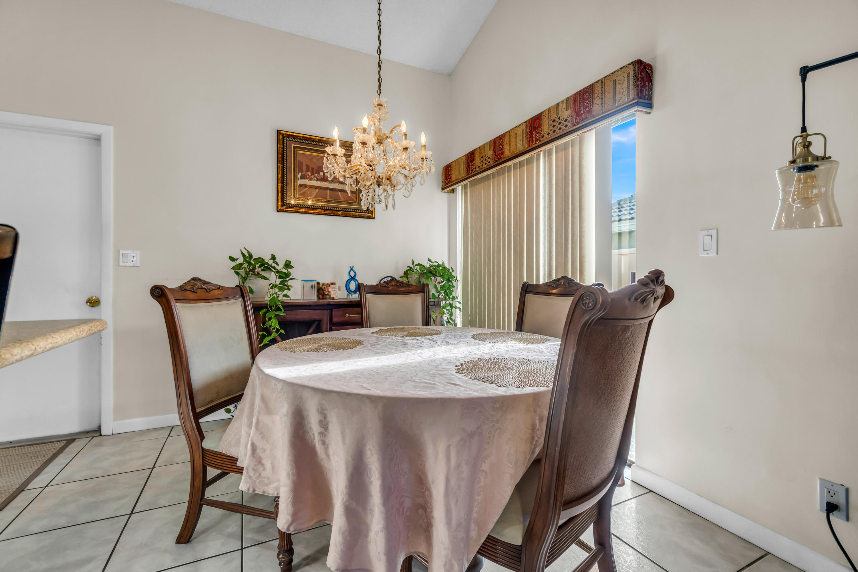 7365 NW 54TH, Lauderhill FL 33319