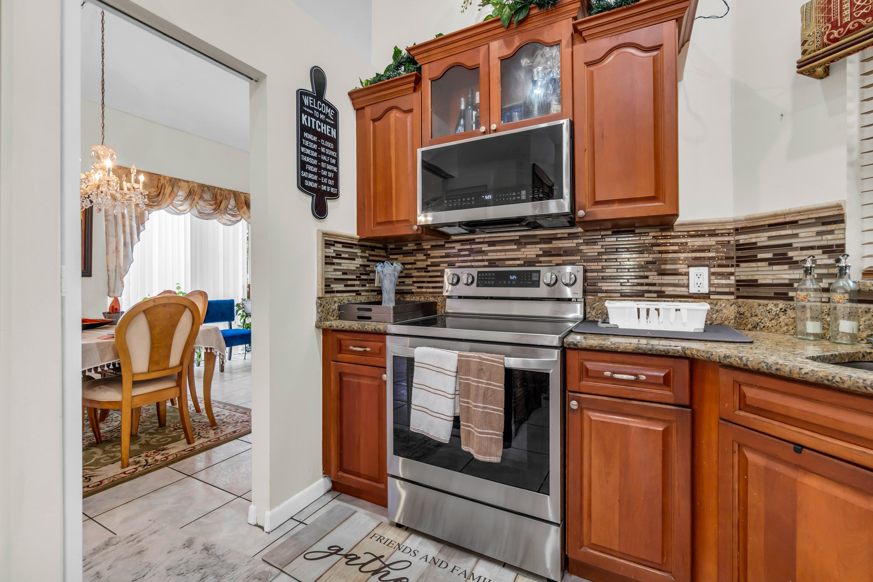 7365 NW 54TH, Lauderhill FL 33319