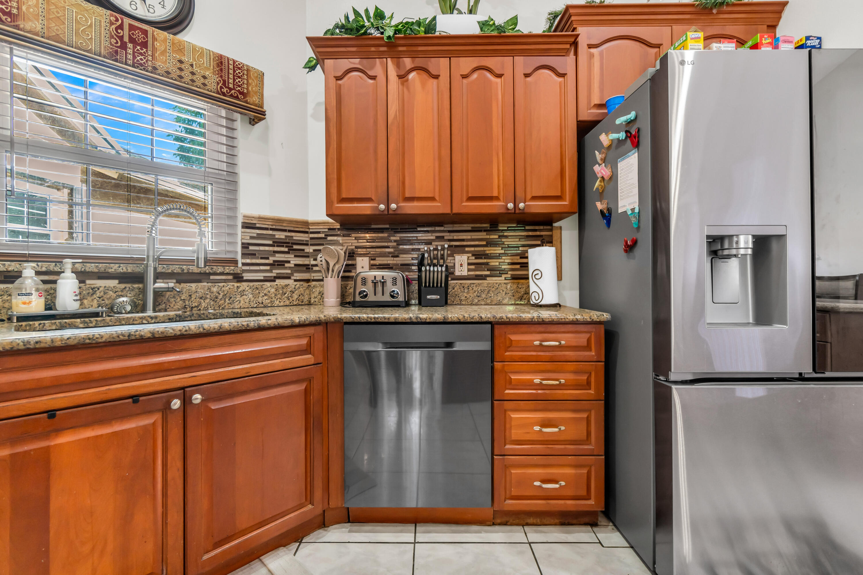 7365 NW 54TH, Lauderhill FL 33319