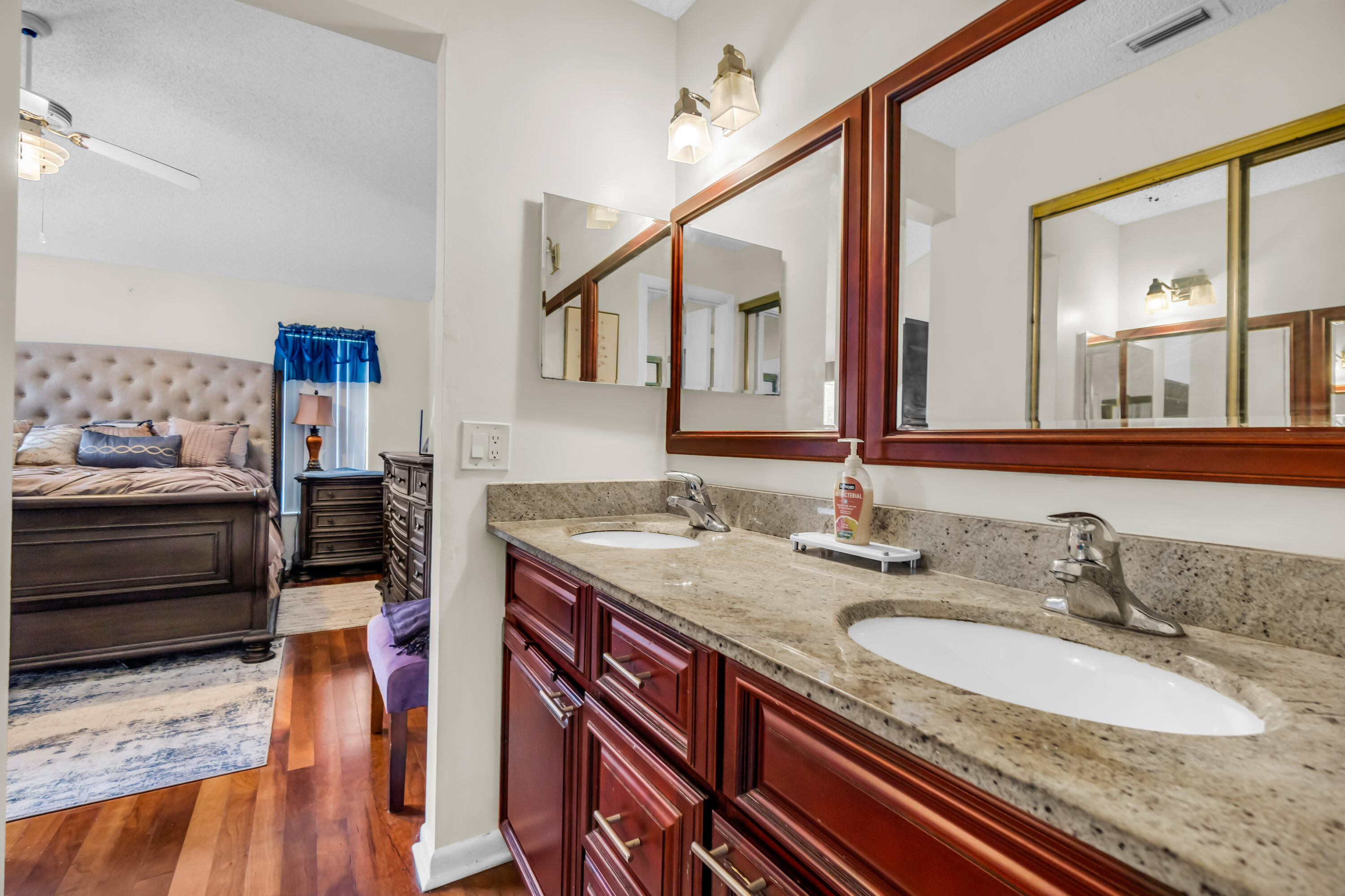 7365 NW 54TH, Lauderhill FL 33319