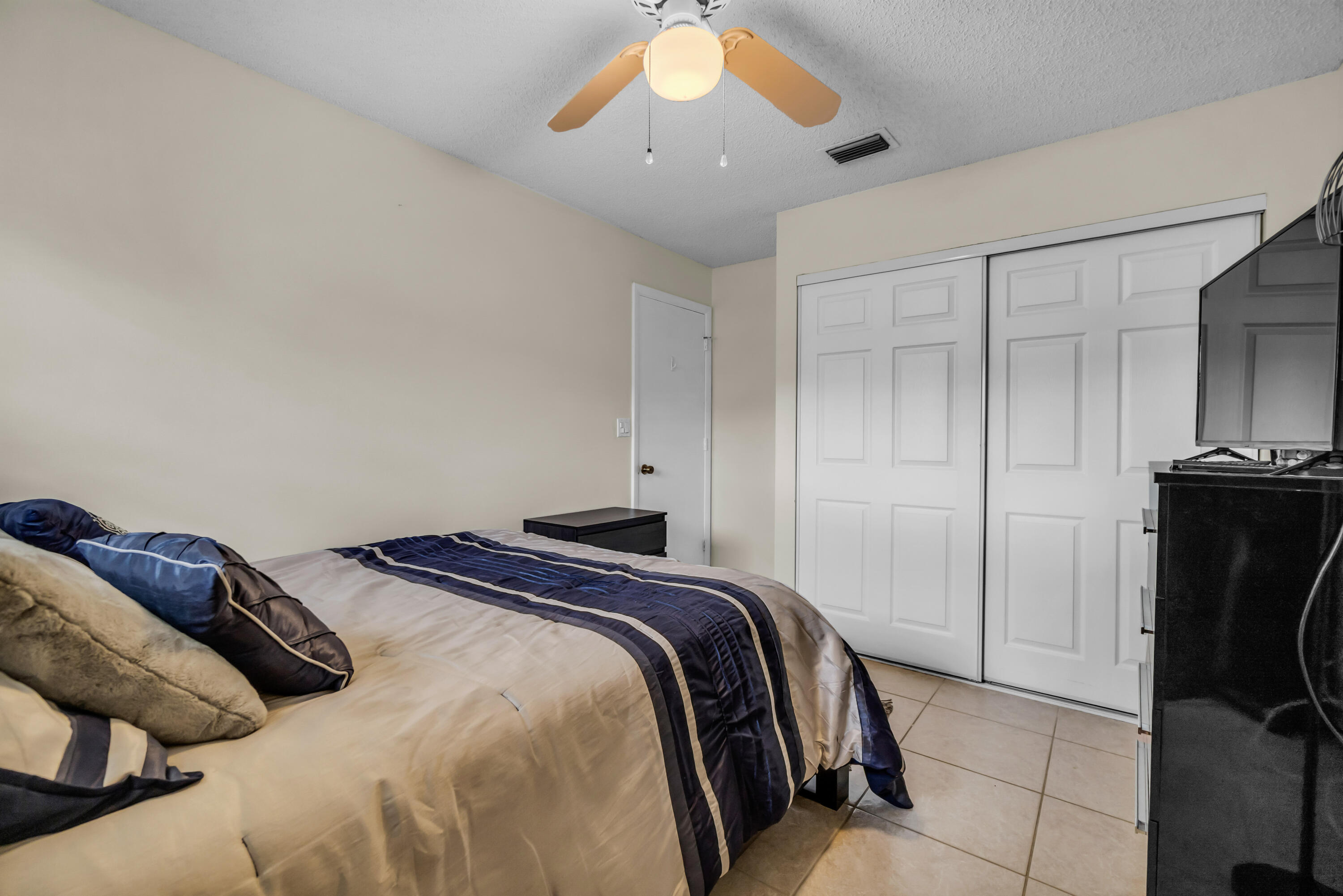 7365 NW 54TH, Lauderhill FL 33319