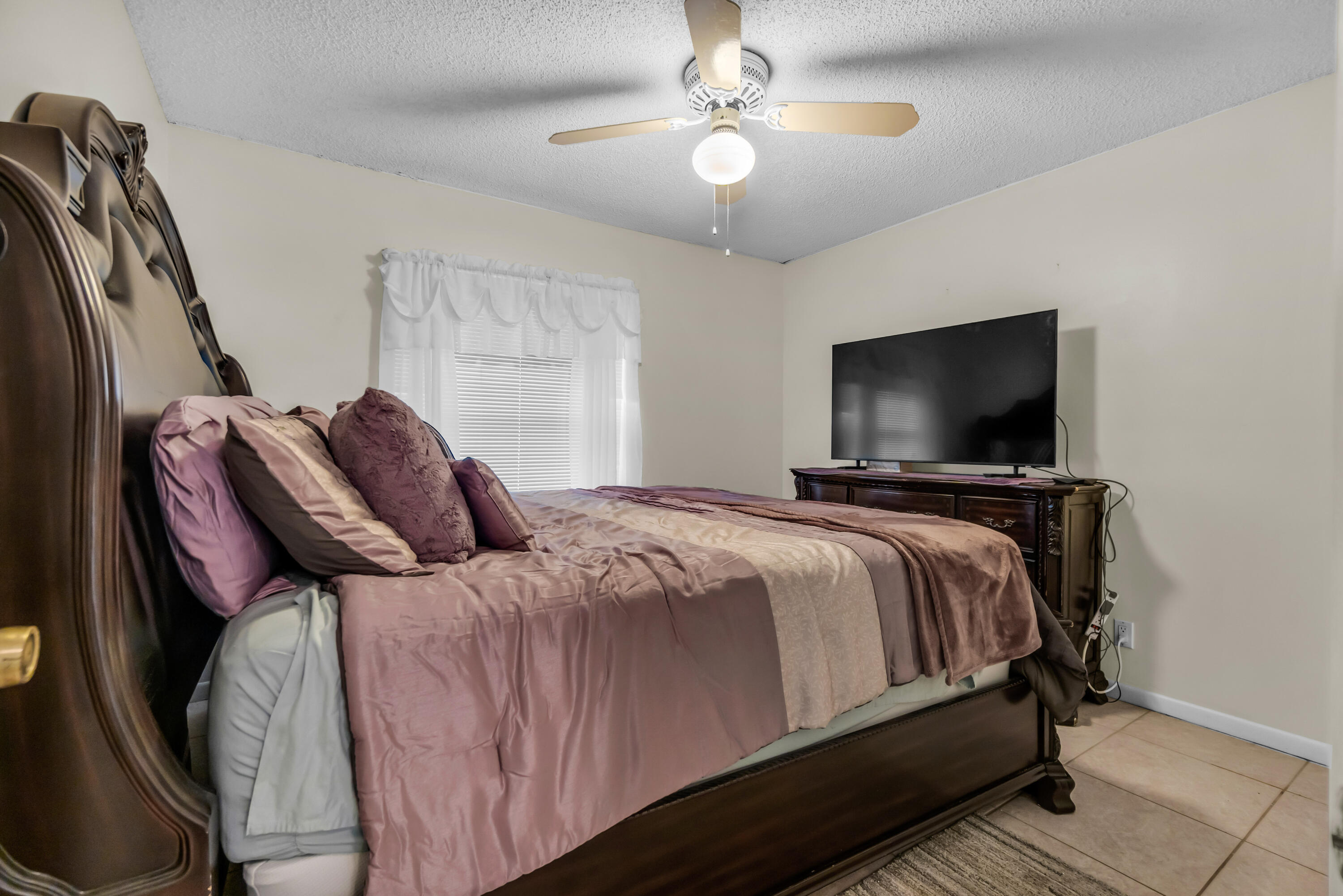 7365 NW 54TH, Lauderhill FL 33319