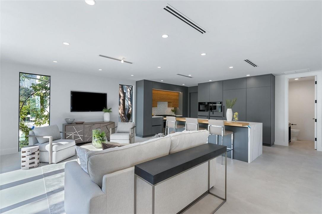 1310 SE 2ND, Fort Lauderdale FL 33301