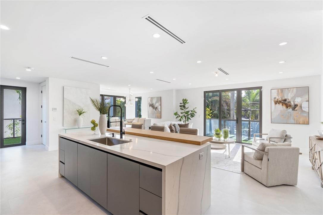 1310 SE 2ND, Fort Lauderdale FL 33301
