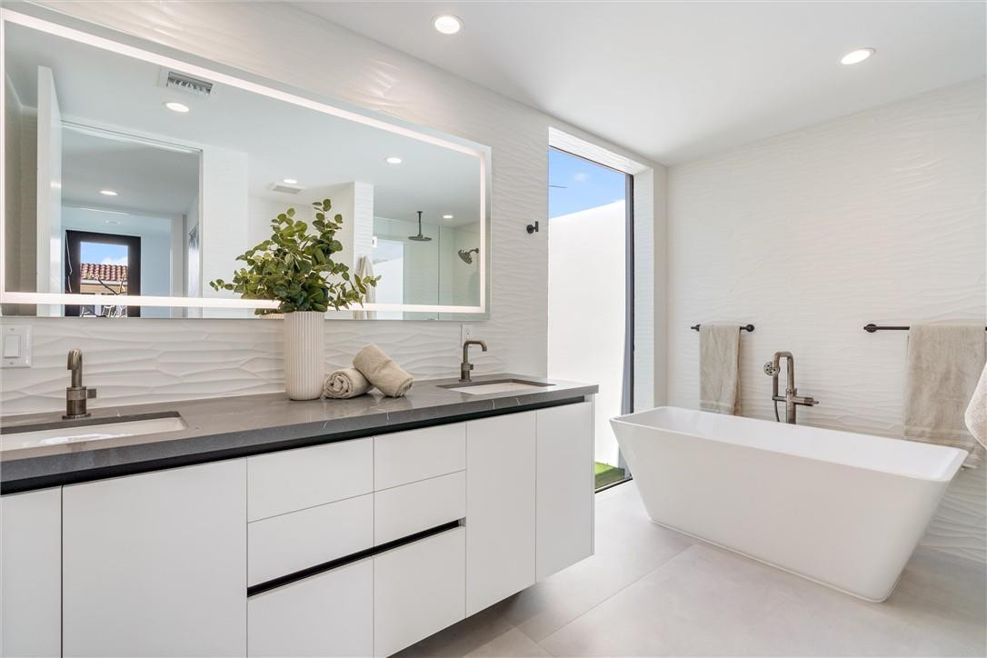 1310 SE 2ND, Fort Lauderdale FL 33301