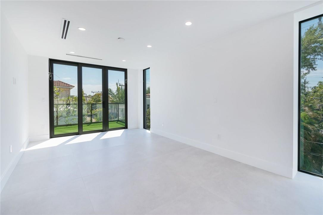 1310 SE 2ND, Fort Lauderdale FL 33301