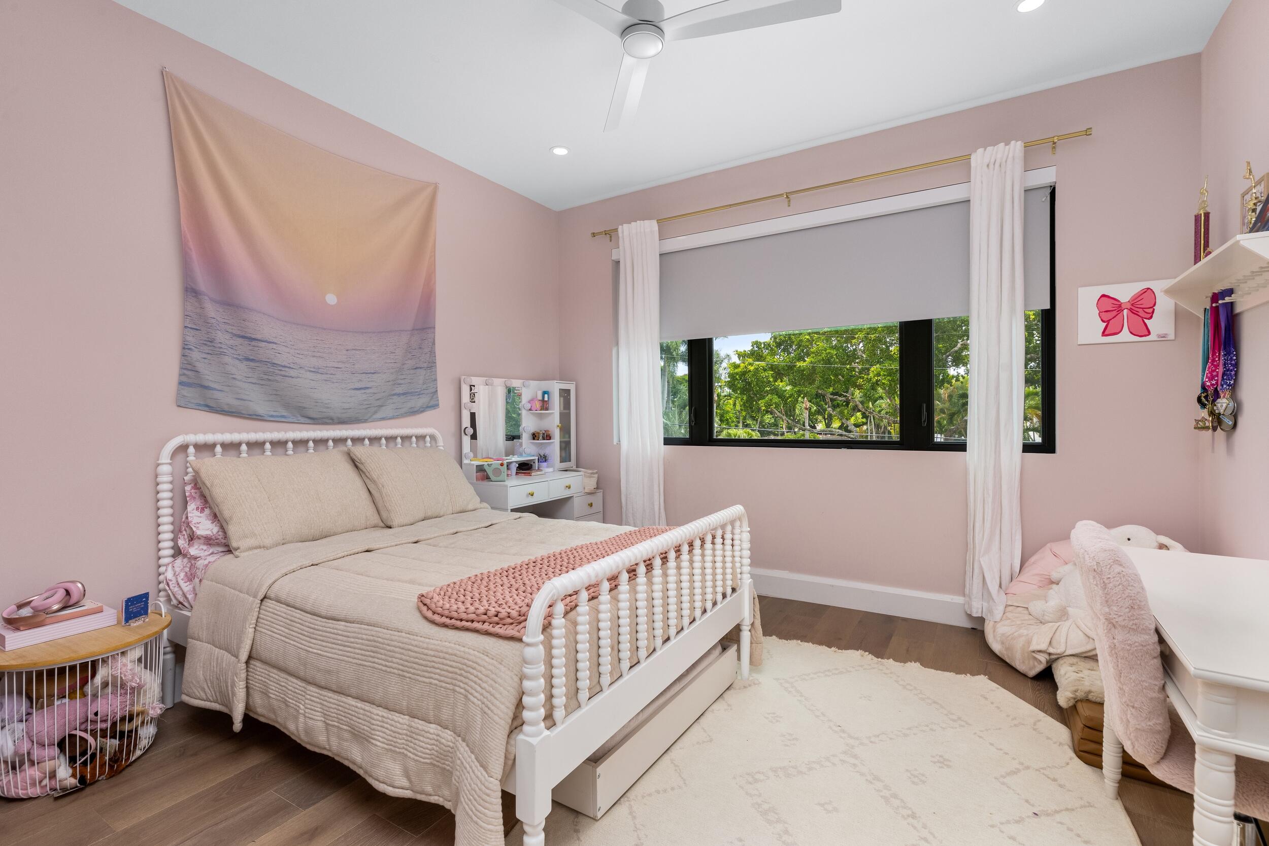 2400 NE 27th, Fort Lauderdale FL 33305