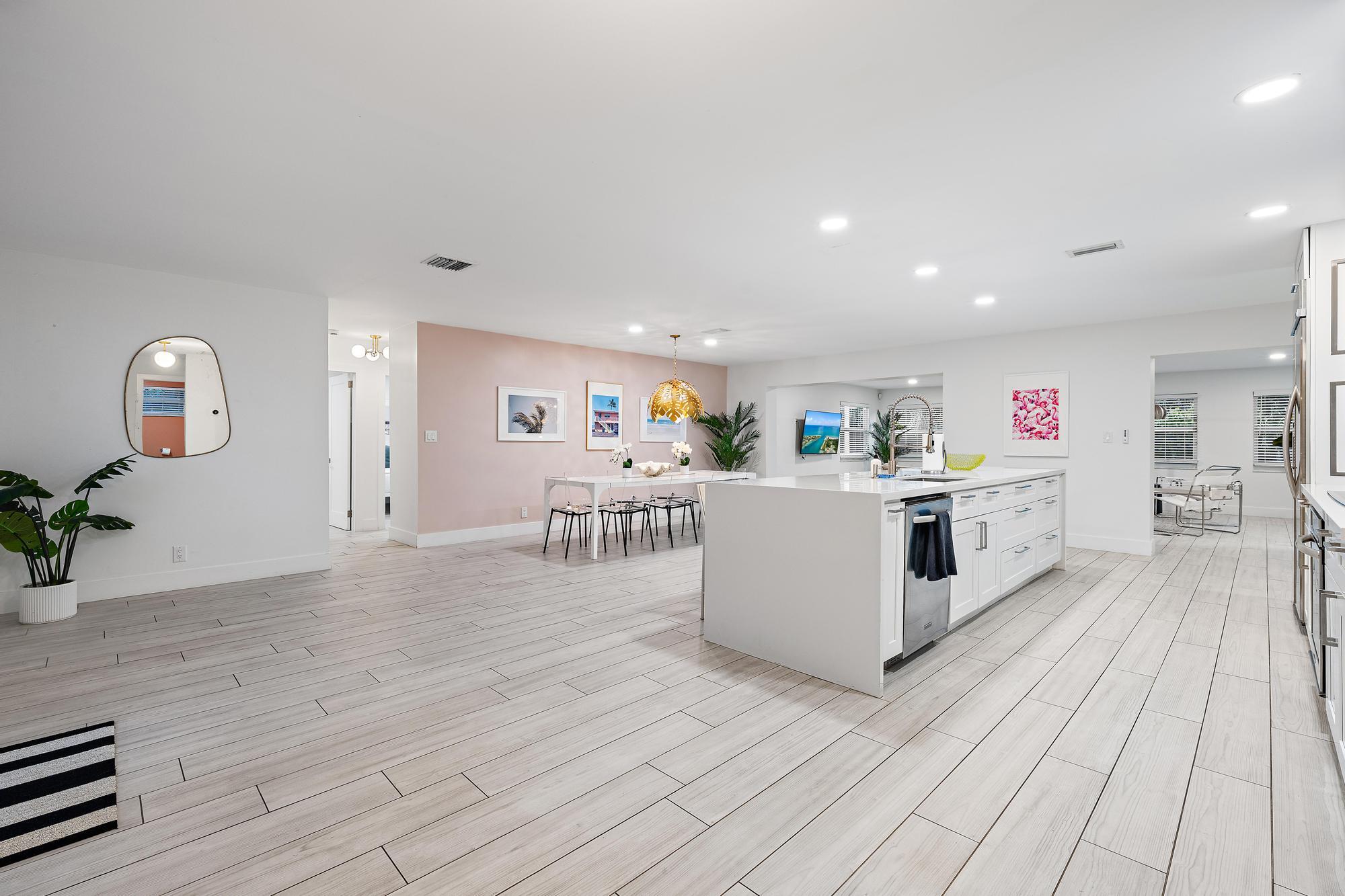 570 N DOVER, Tequesta FL 33469